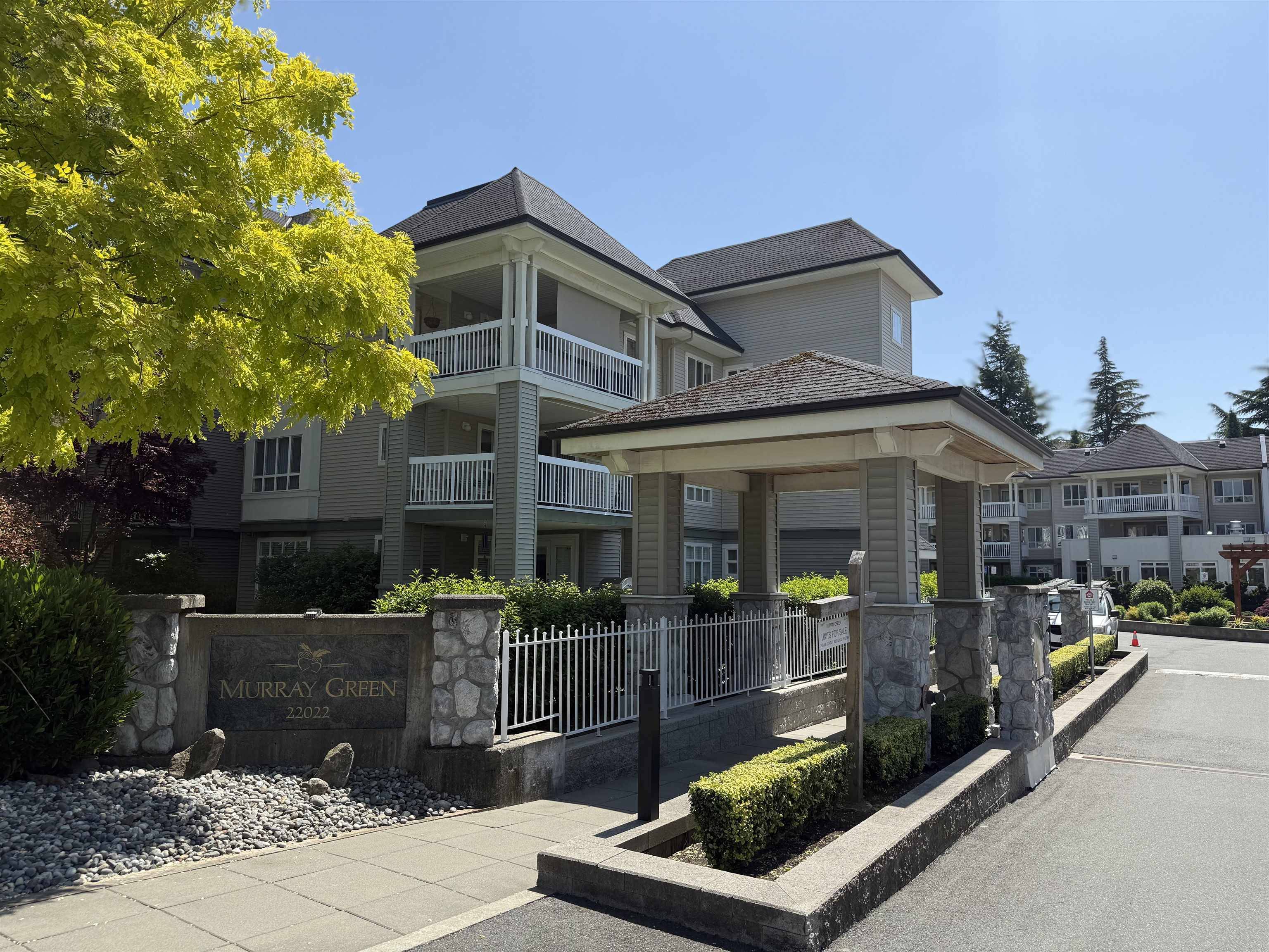 Langley, BC V3A 3R9,22022 49 AVE #210