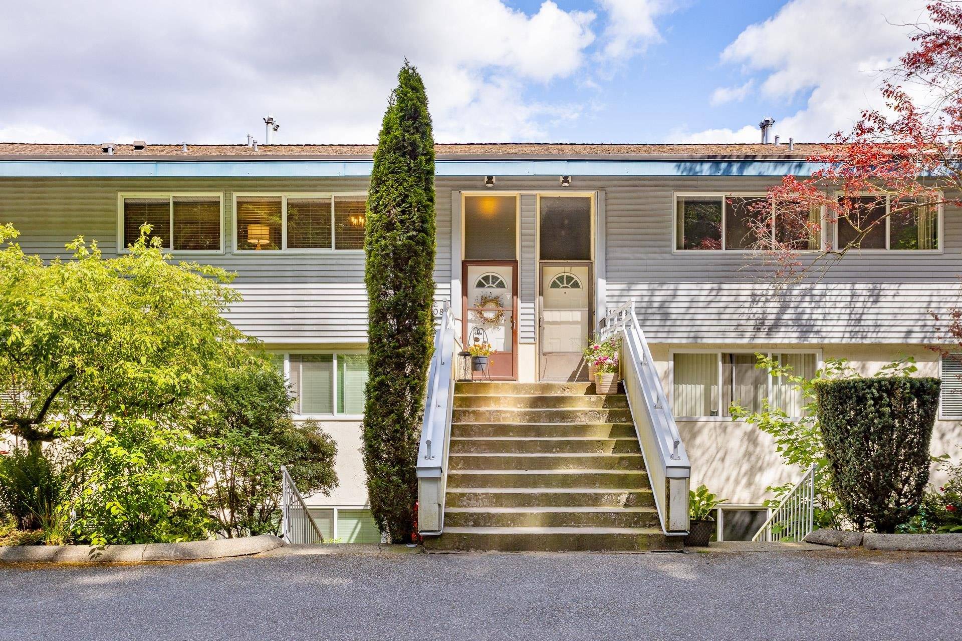 Port Moody, BC V3H 1M6,1087 Cecile DR