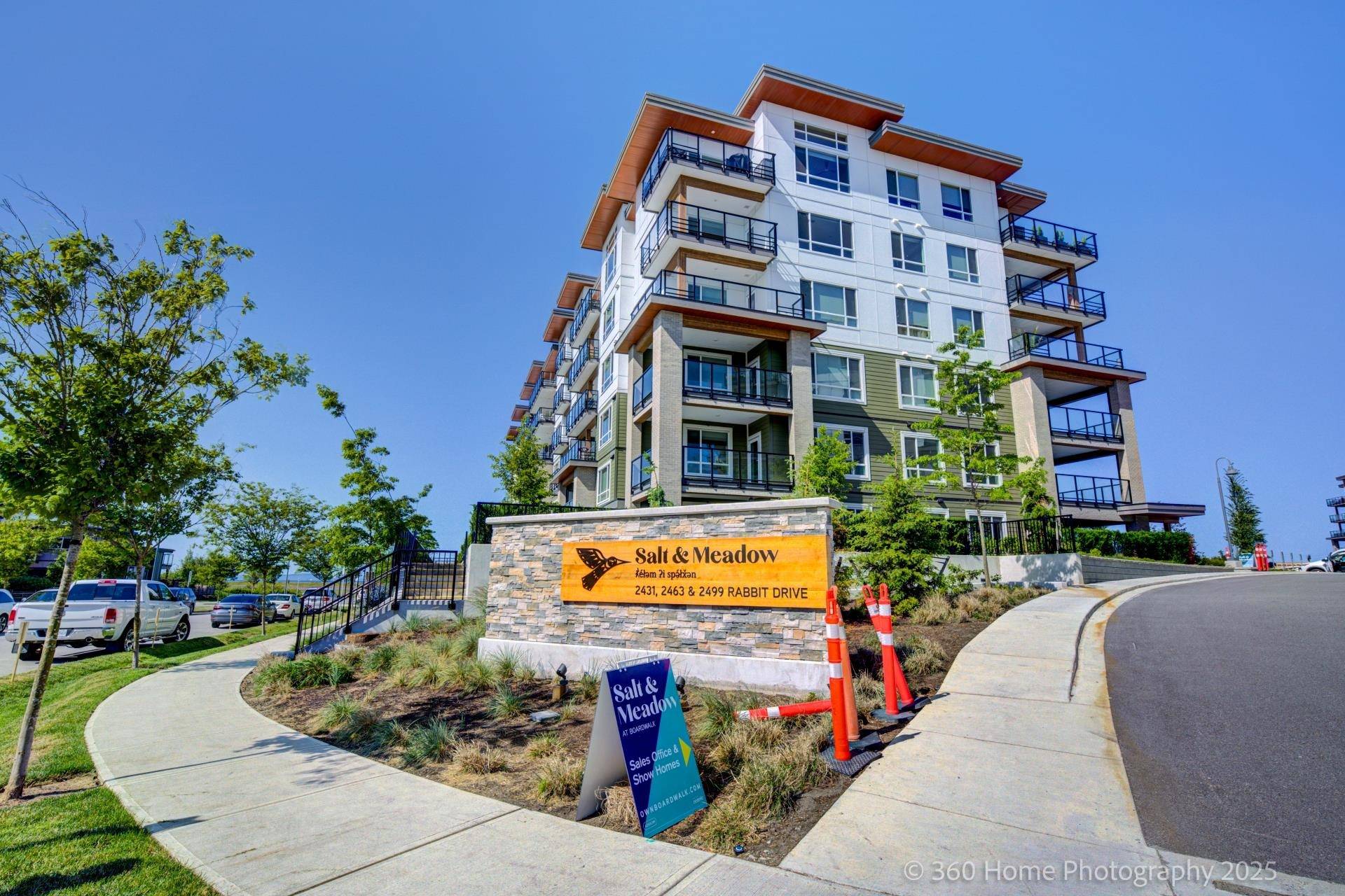 Tsawwassen, BC V4M 0G4,2499 Rabbit DR #603