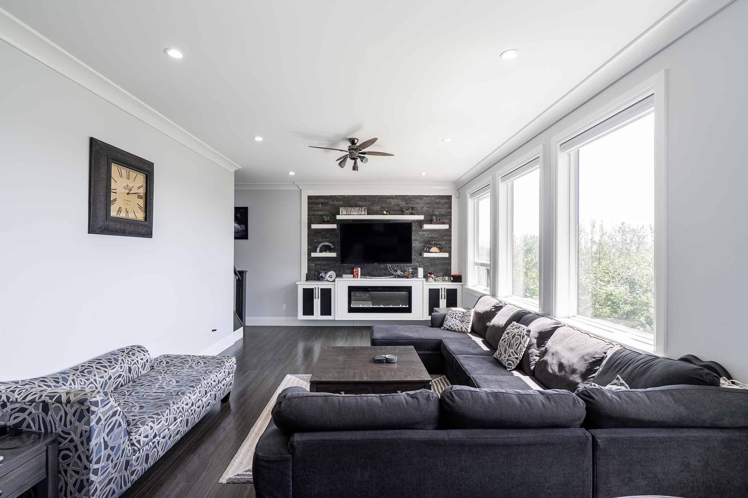 Abbotsford, BC V4X 1K8,28422 Fraser HWY
