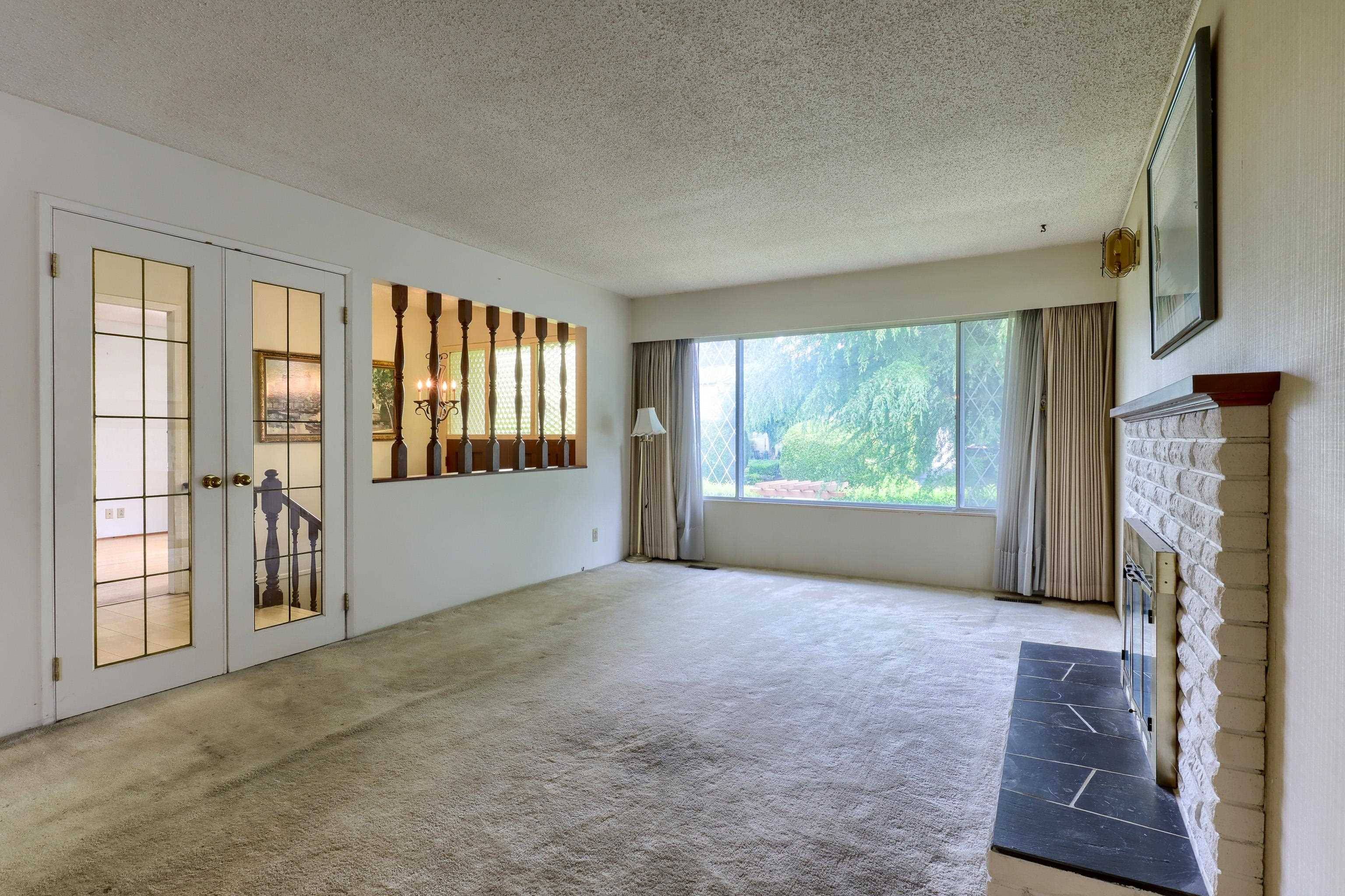 Vancouver, BC V5S 1M2,3492 E 49th AVE