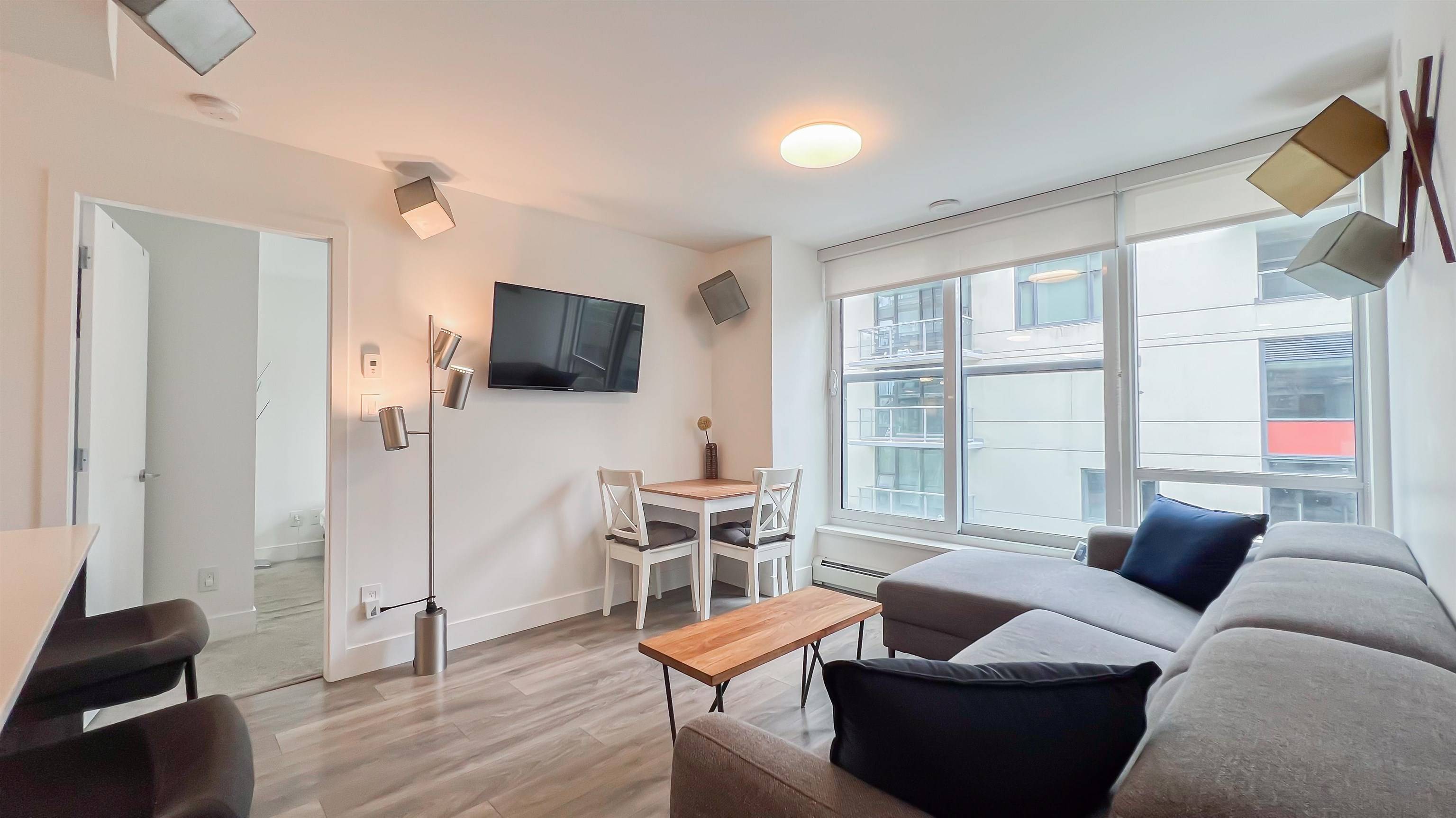 Vancouver, BC V5Y 0L7,1788 Columbia ST #503