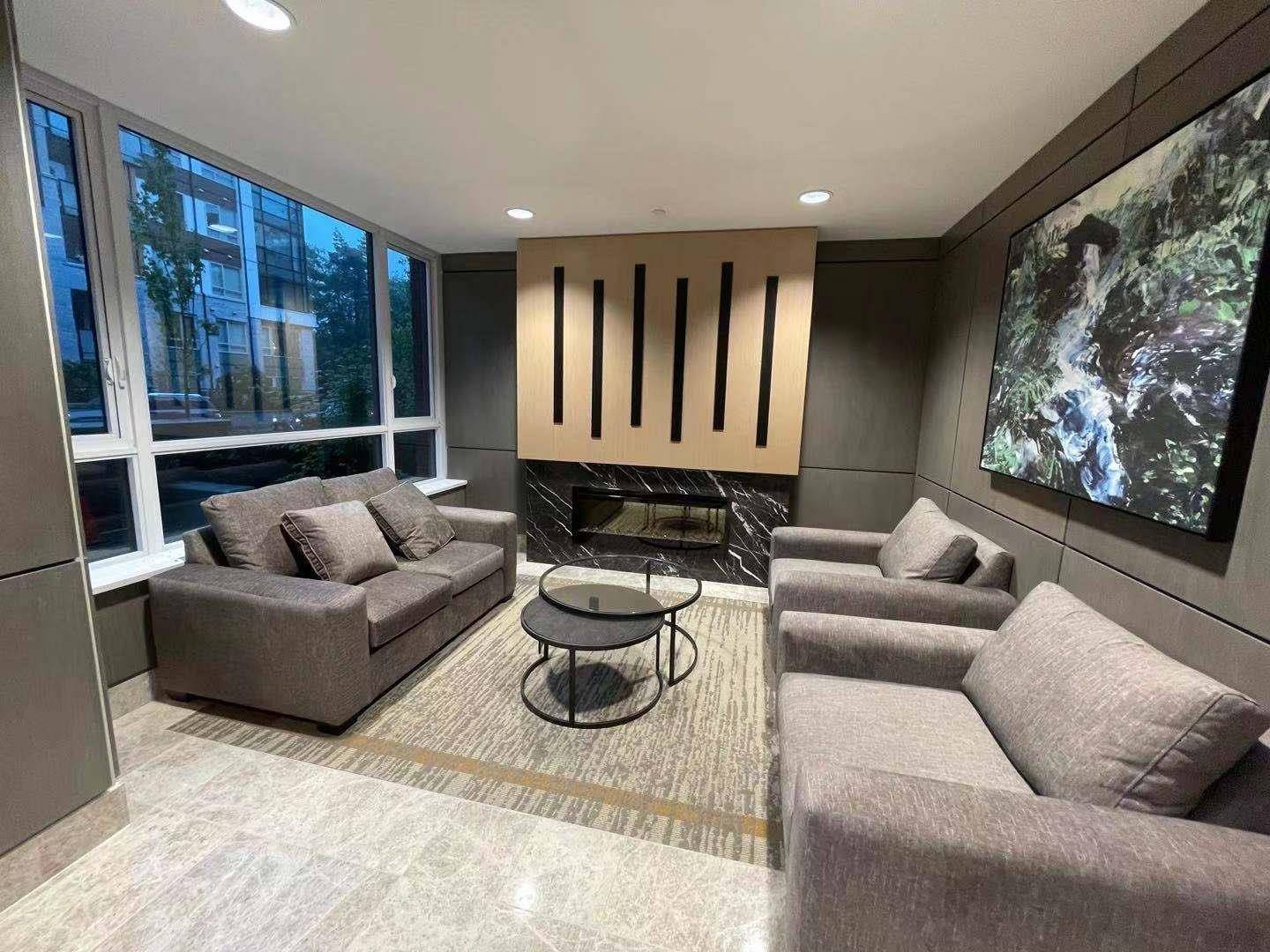 North Vancouver, BC V7J 0C1,2651 Library LN #202
