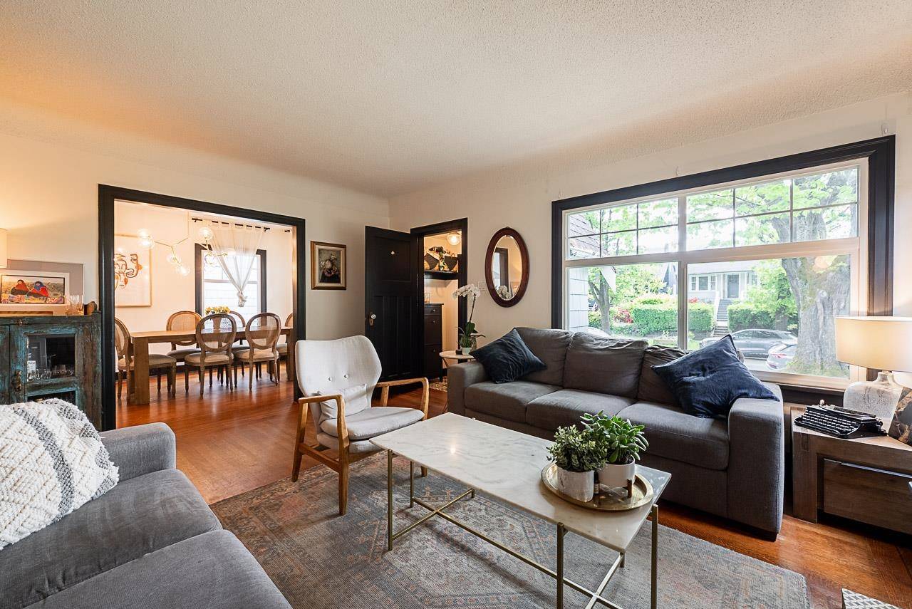 Vancouver, BC V5Y 2G3,341 W 22nd AVE