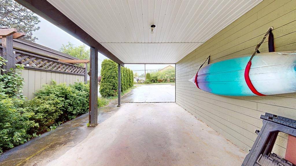 Gibsons, BC V0N 1V9,804 North RD