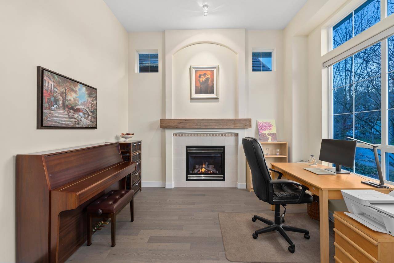 Surrey, BC V3Z 0M4,3466 Rosemary Heights CRES