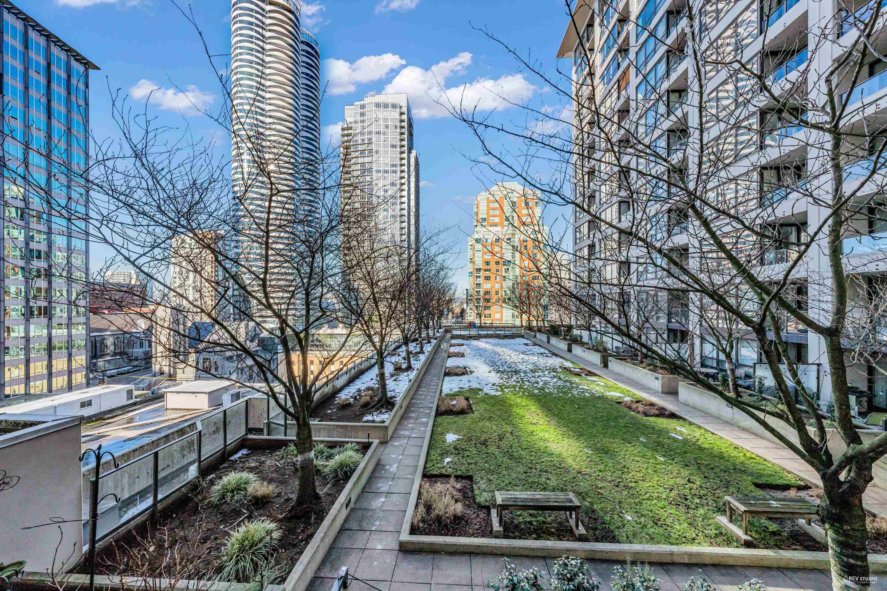 Vancouver, BC V6Z 3G4,933 Hornby ST #1211