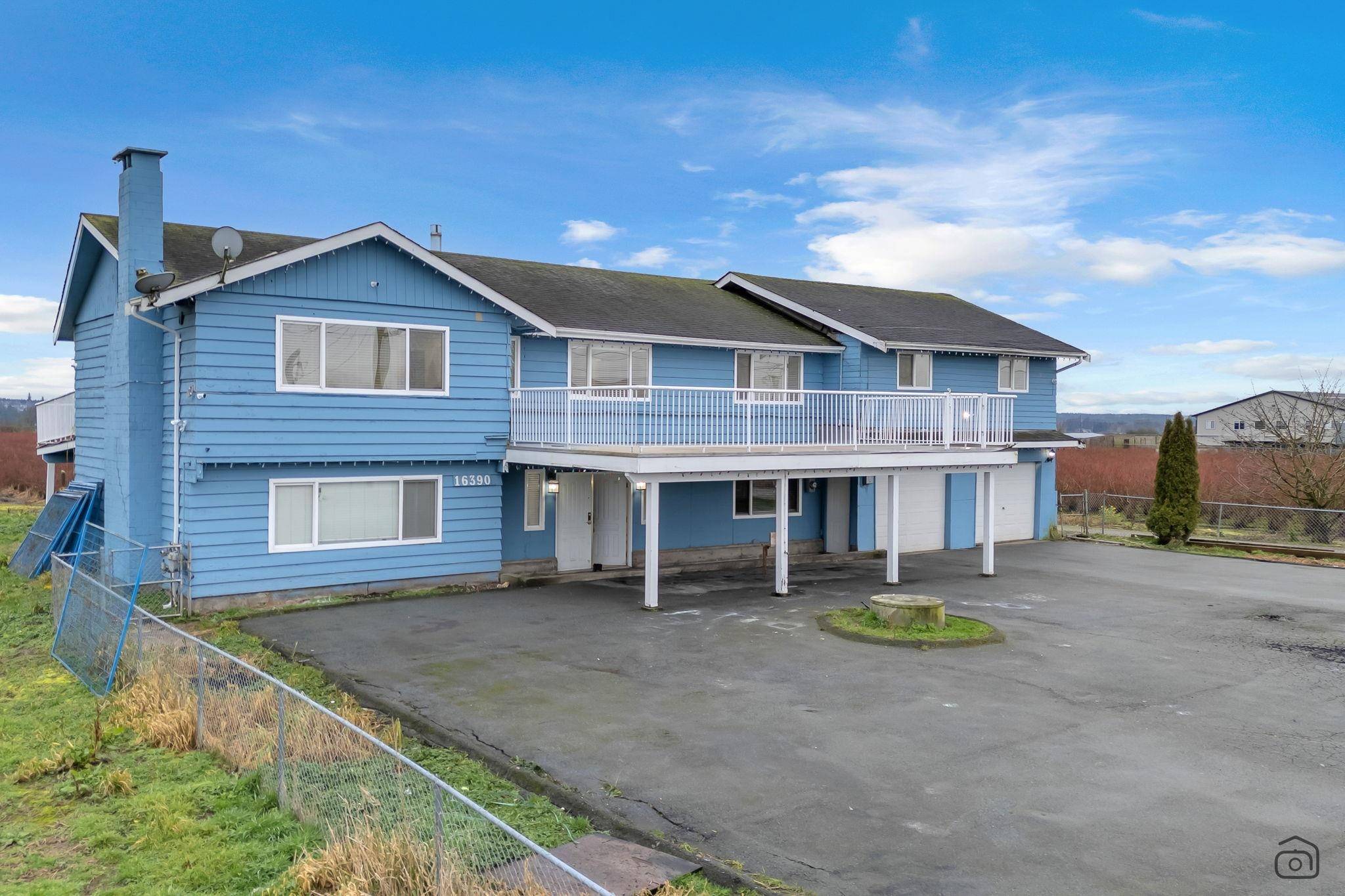 Surrey, BC V3S 0L2,16390 48 AVE