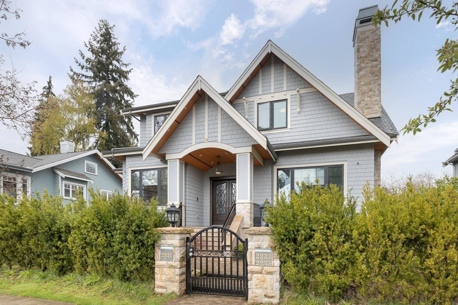 Vancouver, BC V6M 1P2,2237 W 37th AVE