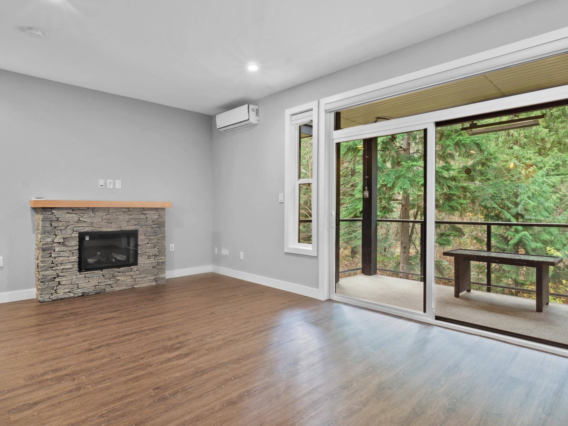 Harrison Hot Springs, BC V0M 1K0,520 Hot Springs RD #23