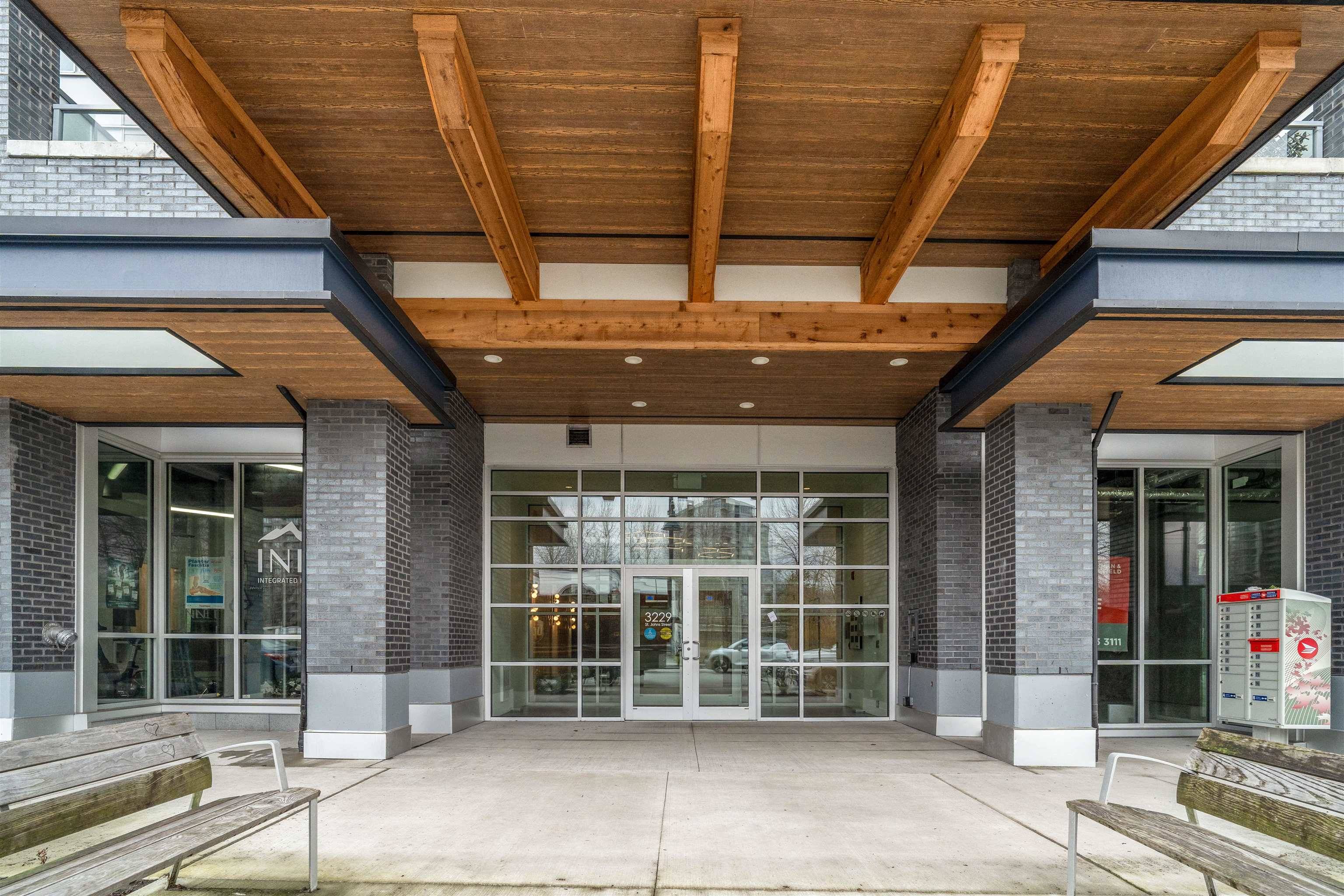 Port Moody, BC V3H 0M4,3229 St Johns ST #518