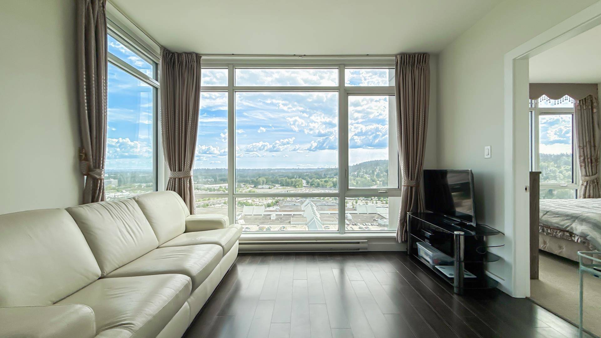 Coquitlam, BC V3B 0H9,2955 Atlantic AVE #2605