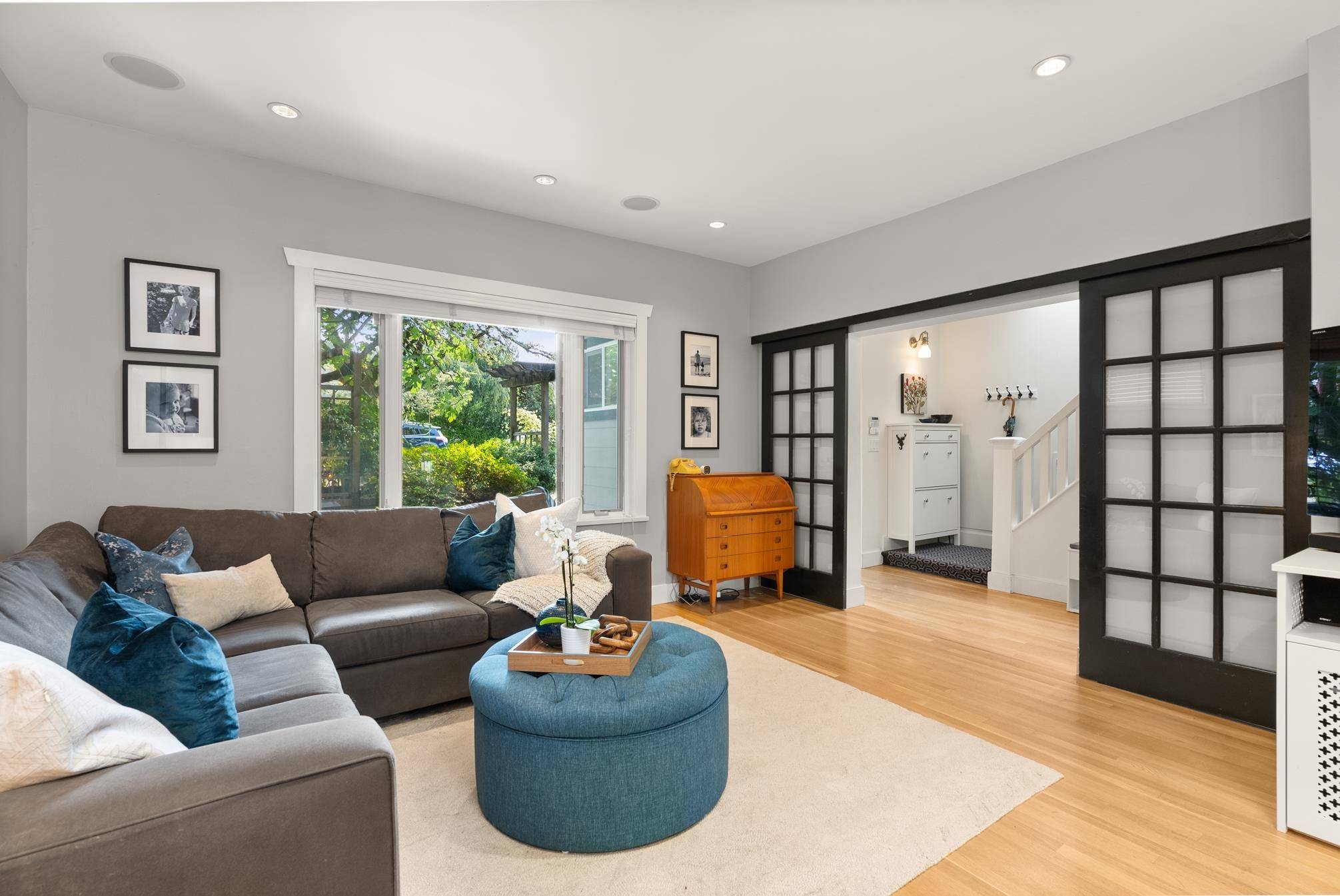 Vancouver, BC V5Z 2C2,827 W 24th AVE