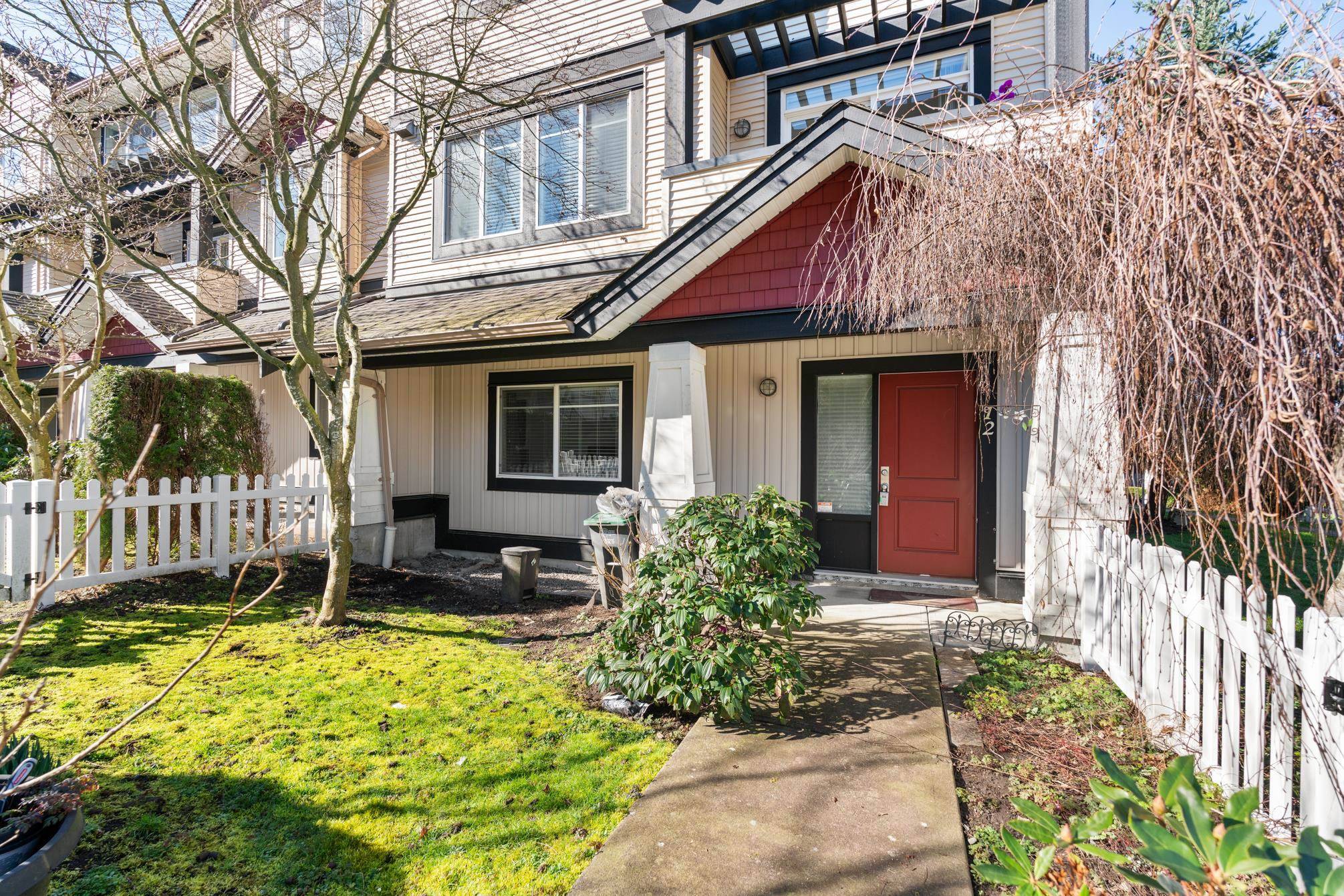 Surrey, BC V3S 8C5,7168 179 ST #12