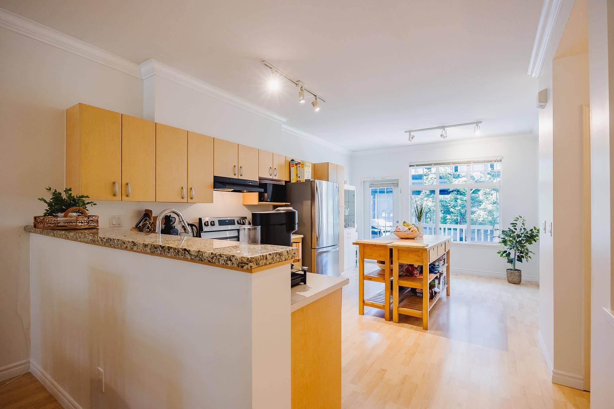Surrey, BC V4N 5S7,18839 69 AVE #50
