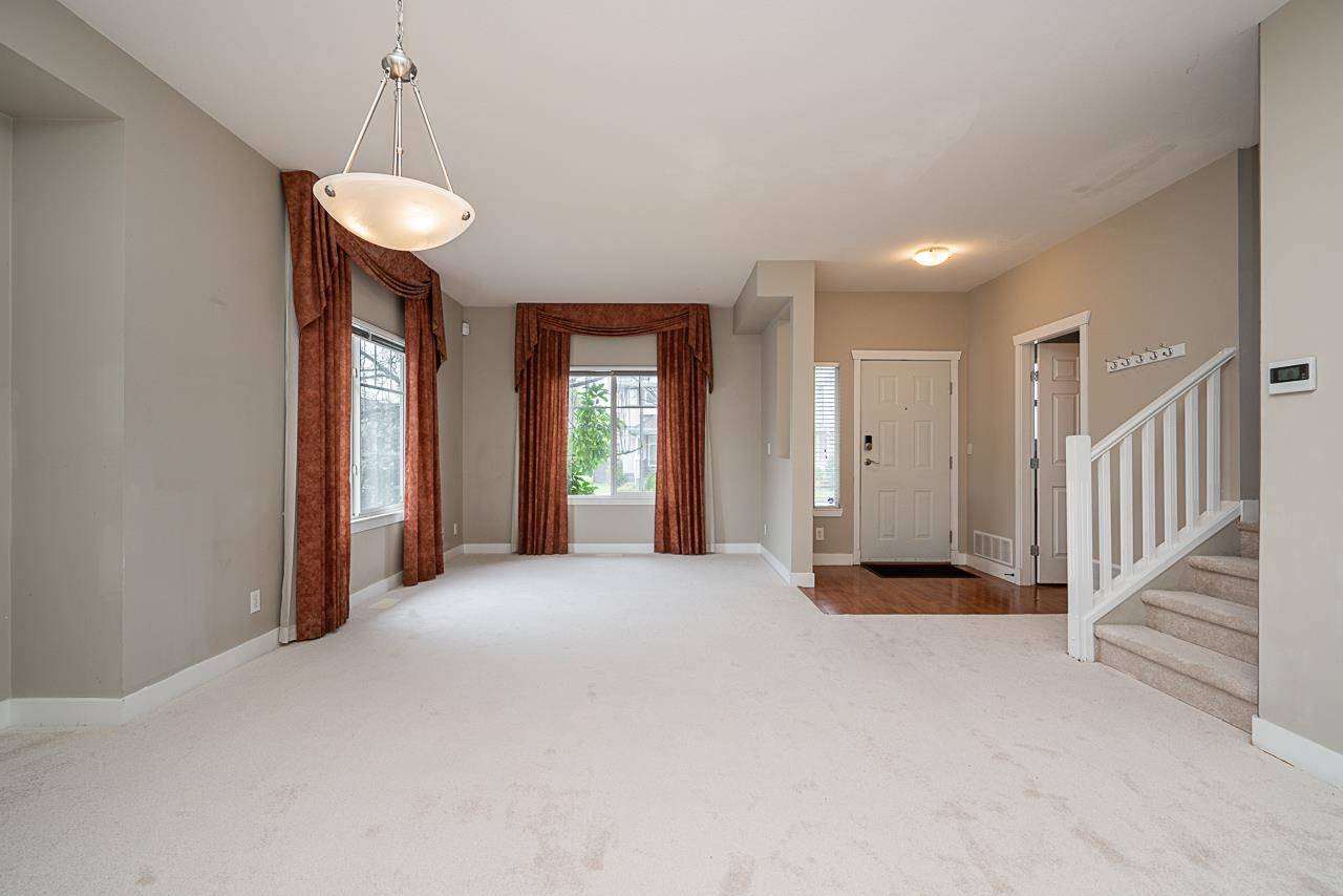Surrey, BC V3S 0Z2,16770 63 AVE