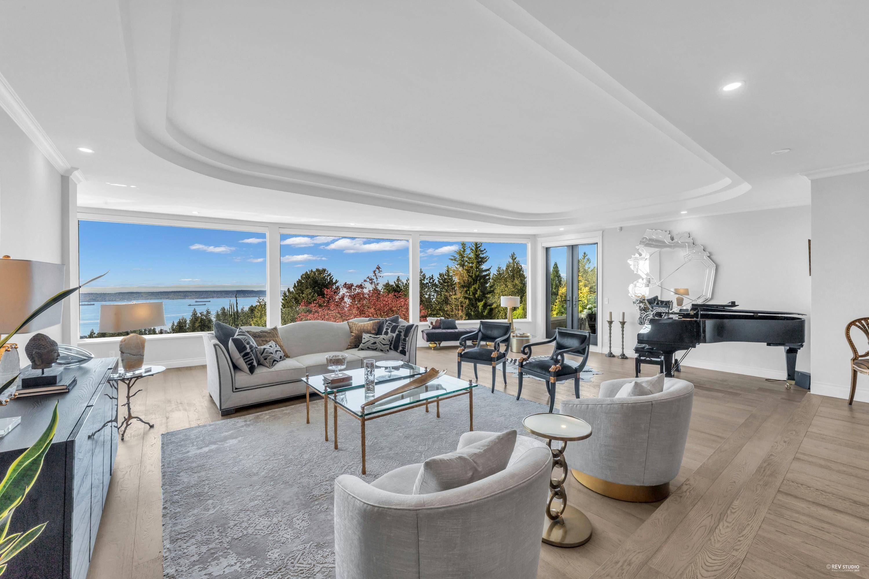 West Vancouver, BC V7S 2N7,1439 Chippendale RD