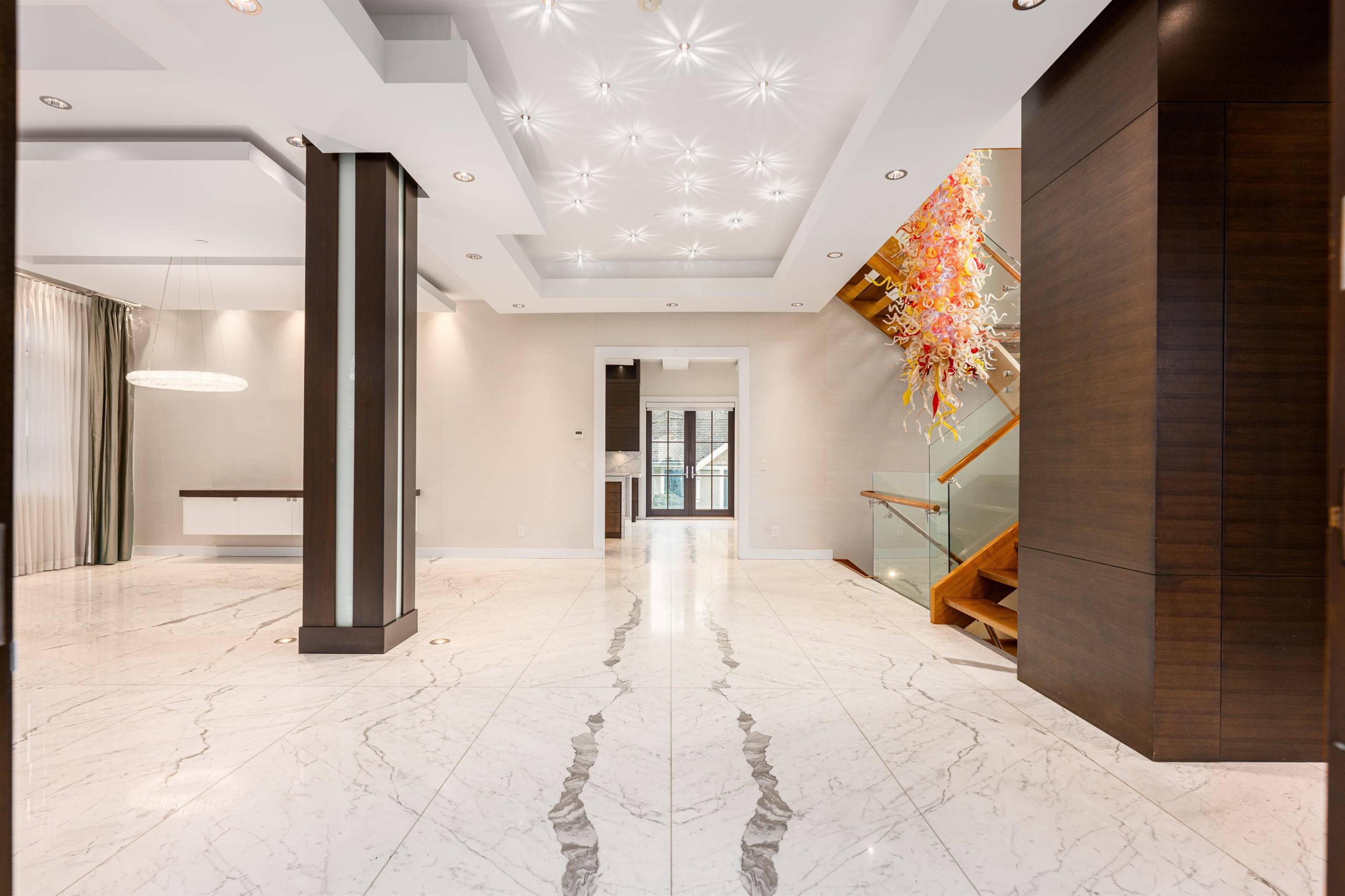 Vancouver, BC V6J 2Y5,1542 W 28th AVE