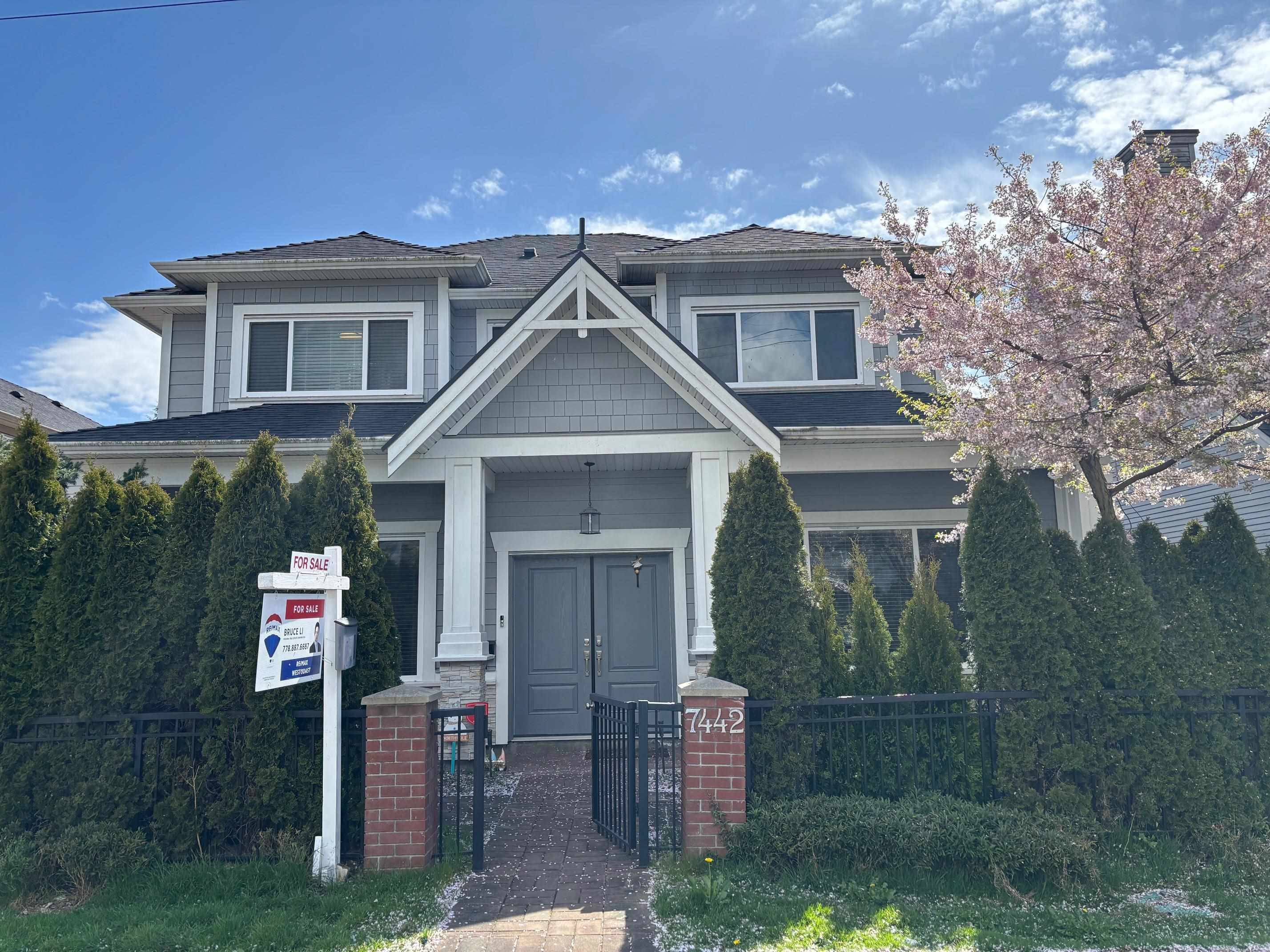 Richmond, BC V7A 1G1,7442 Williams RD