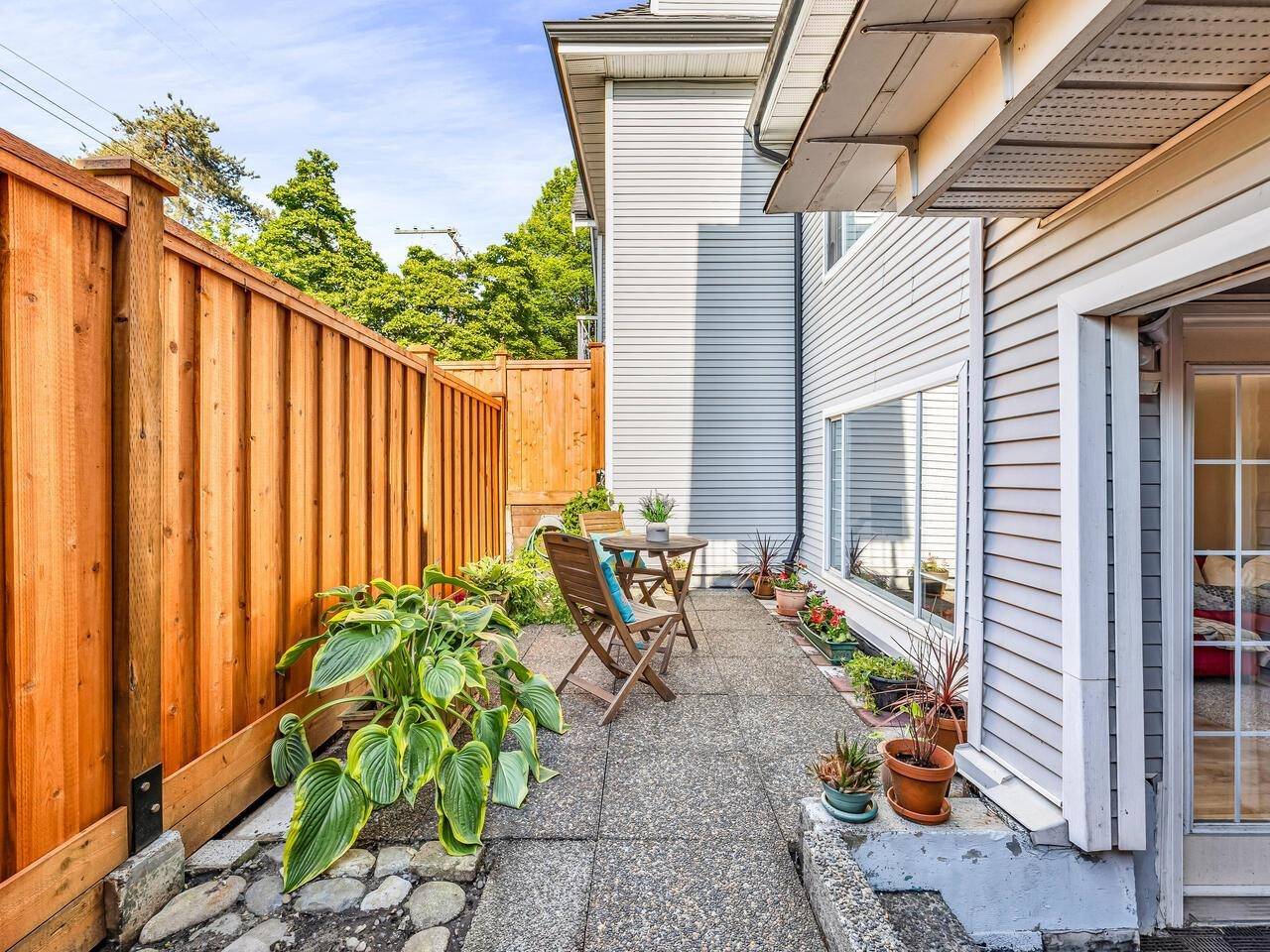 Vancouver, BC V5N 1A4,1433 E 1st ST #209