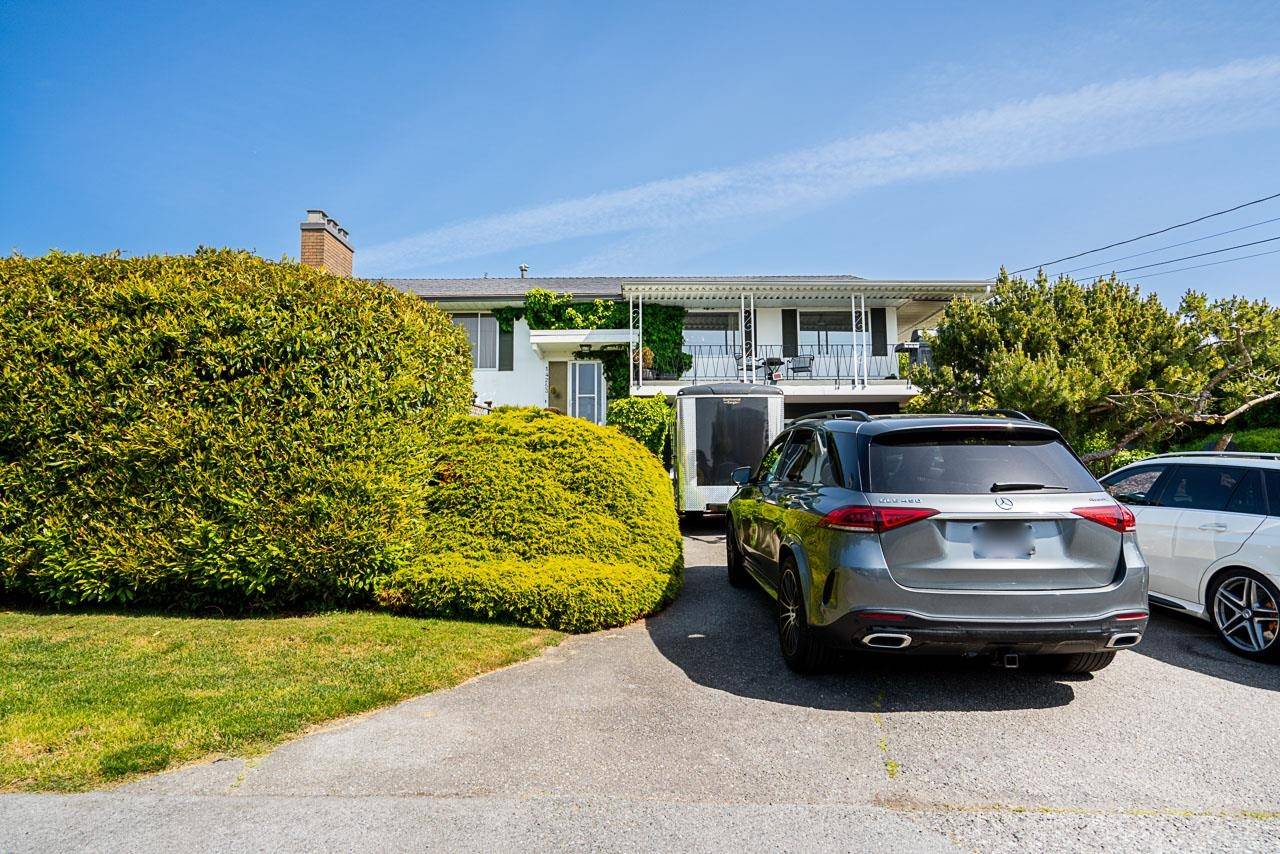 White Rock, BC V4B 2W8,14253 Magdalen AVE