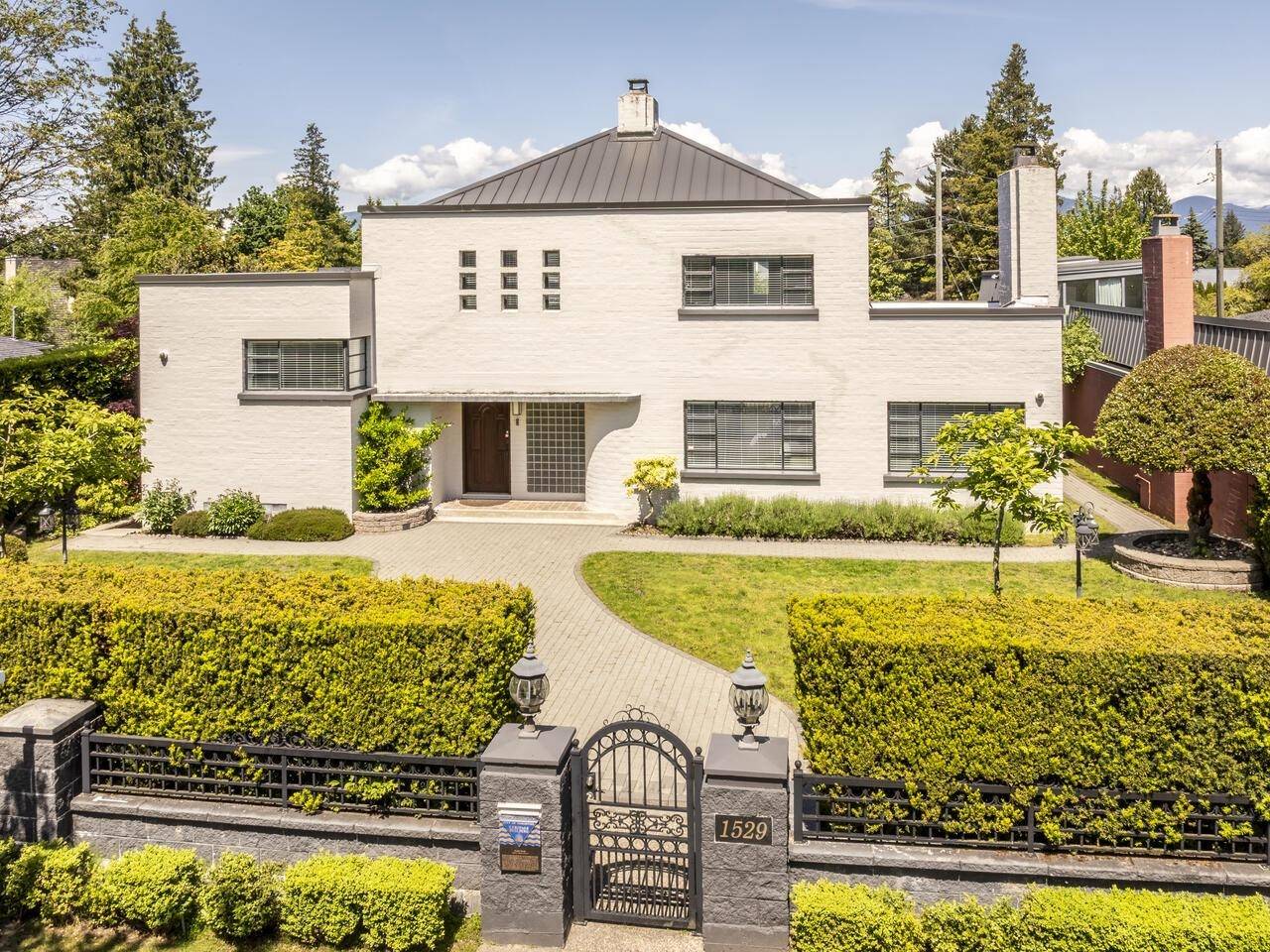 Vancouver, BC V6M 1A8,1529 W 33rd AVE