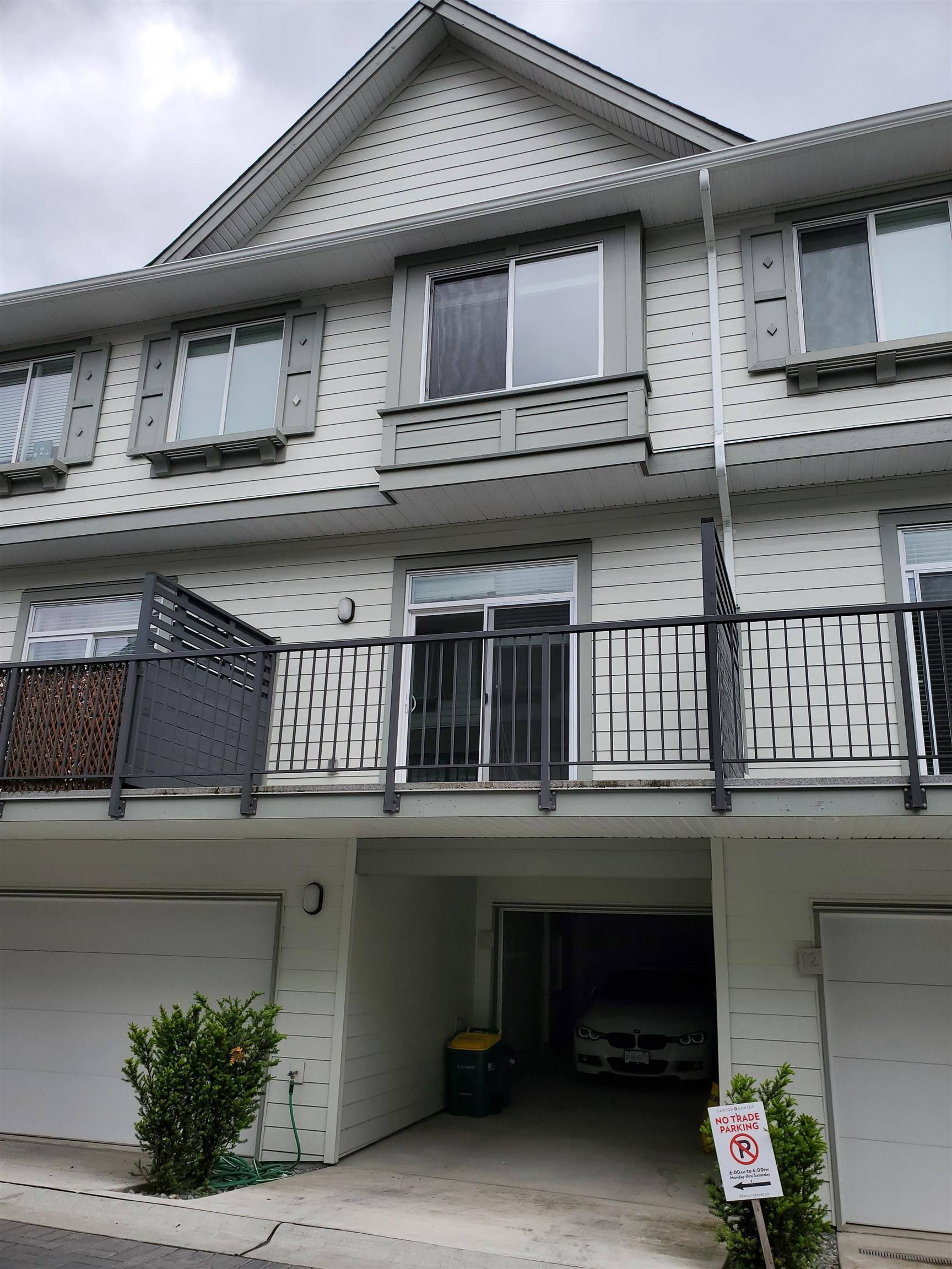 Surrey, BC V4N 6W2,15850 85 AVE #11
