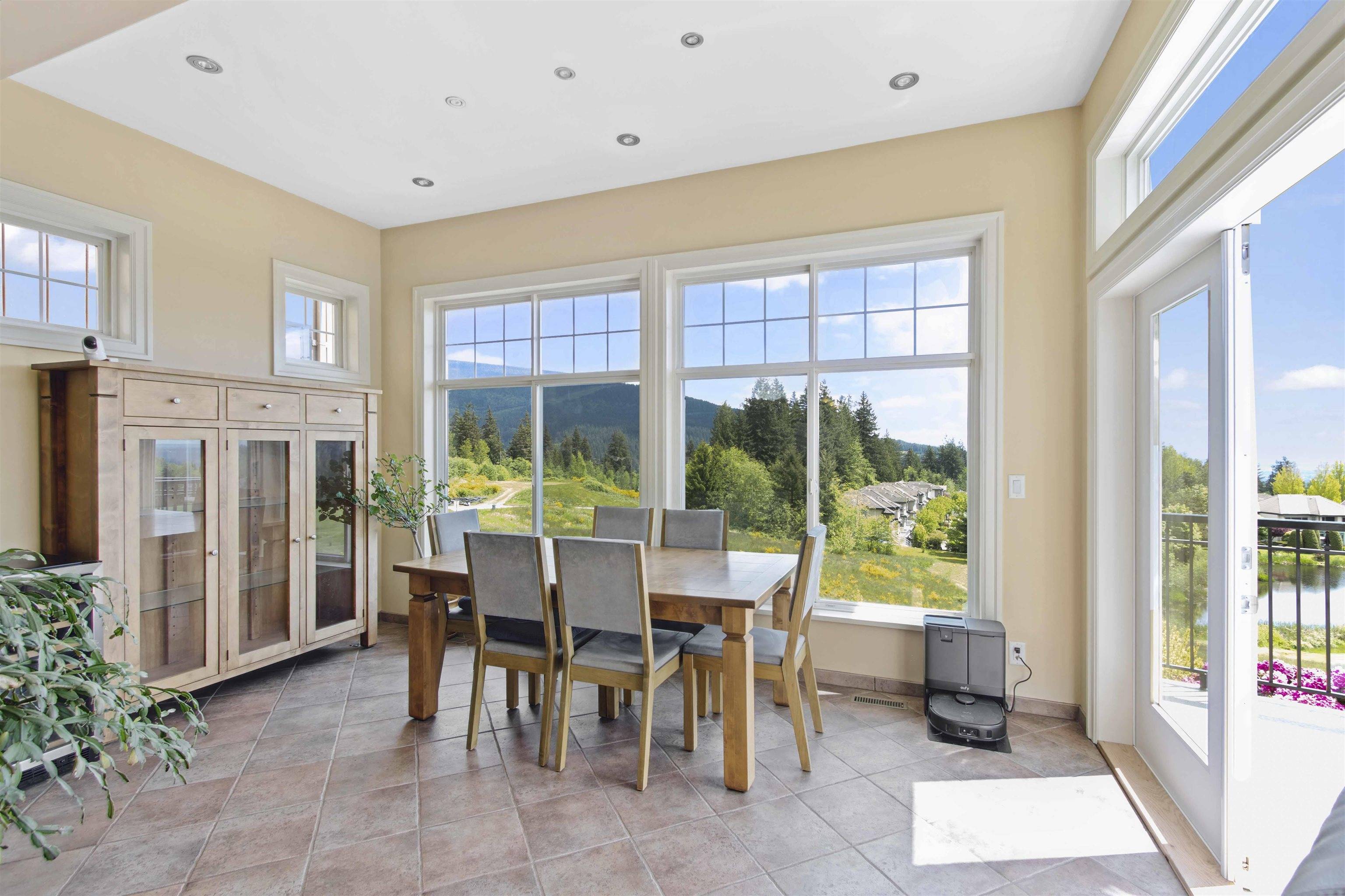 Coquitlam, BC V3E 3N1,3233 Chartwell LN