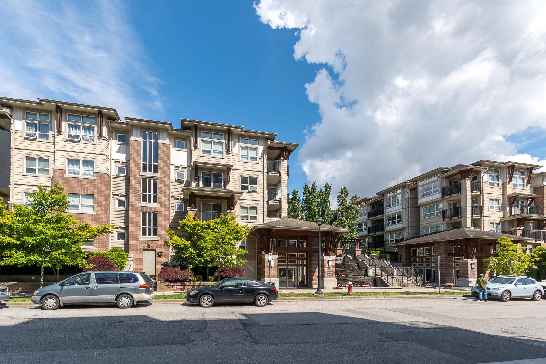 Richmond, BC V6Y 0E7,6800 Eckersley RD #323