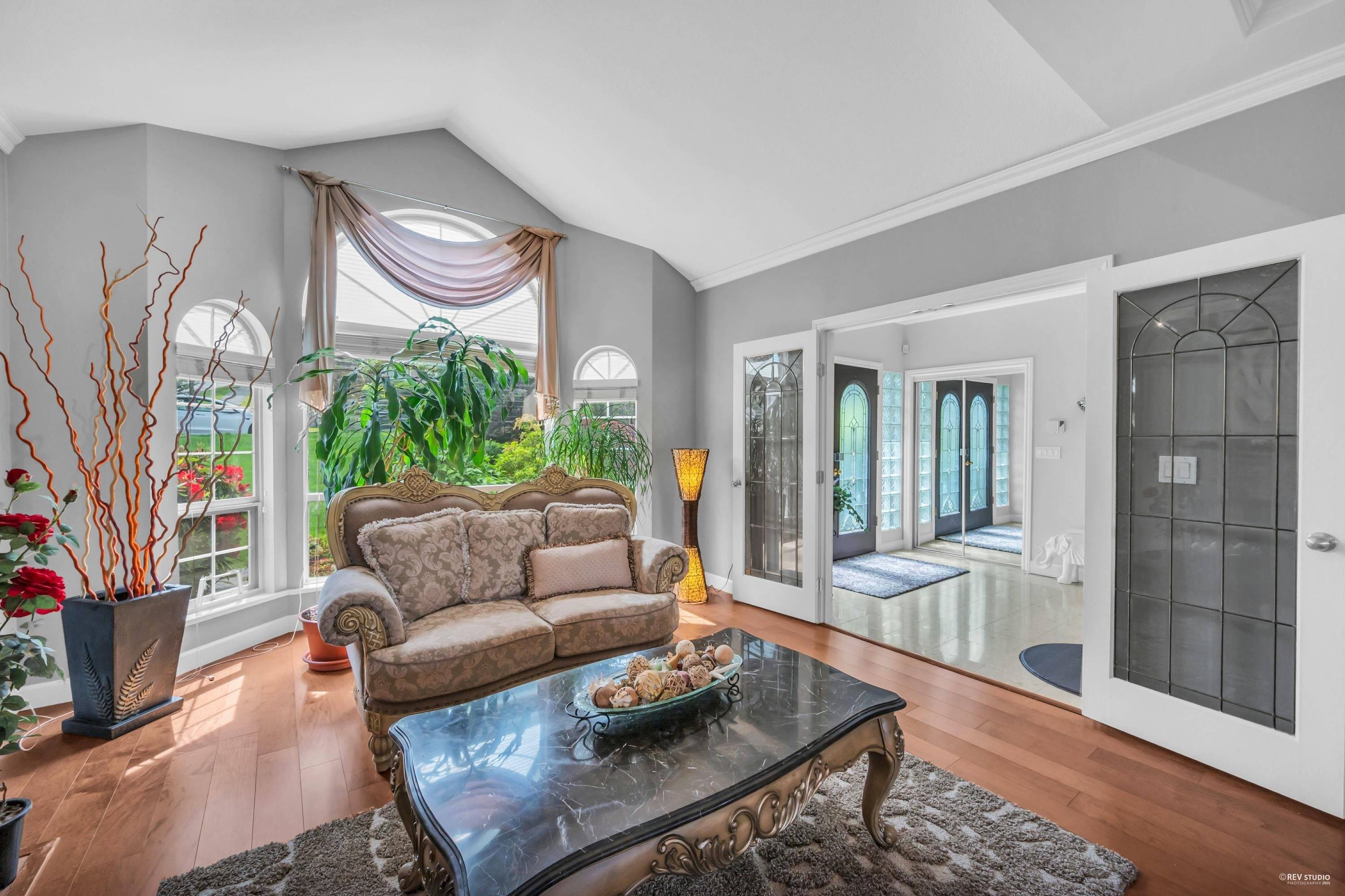 Burnaby, BC V3N 4W9,7548 Sequoia RD