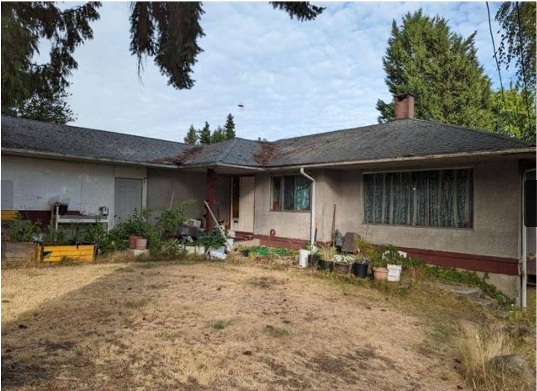 Burnaby, BC V5J 4Y5,8056 Gilley AVE