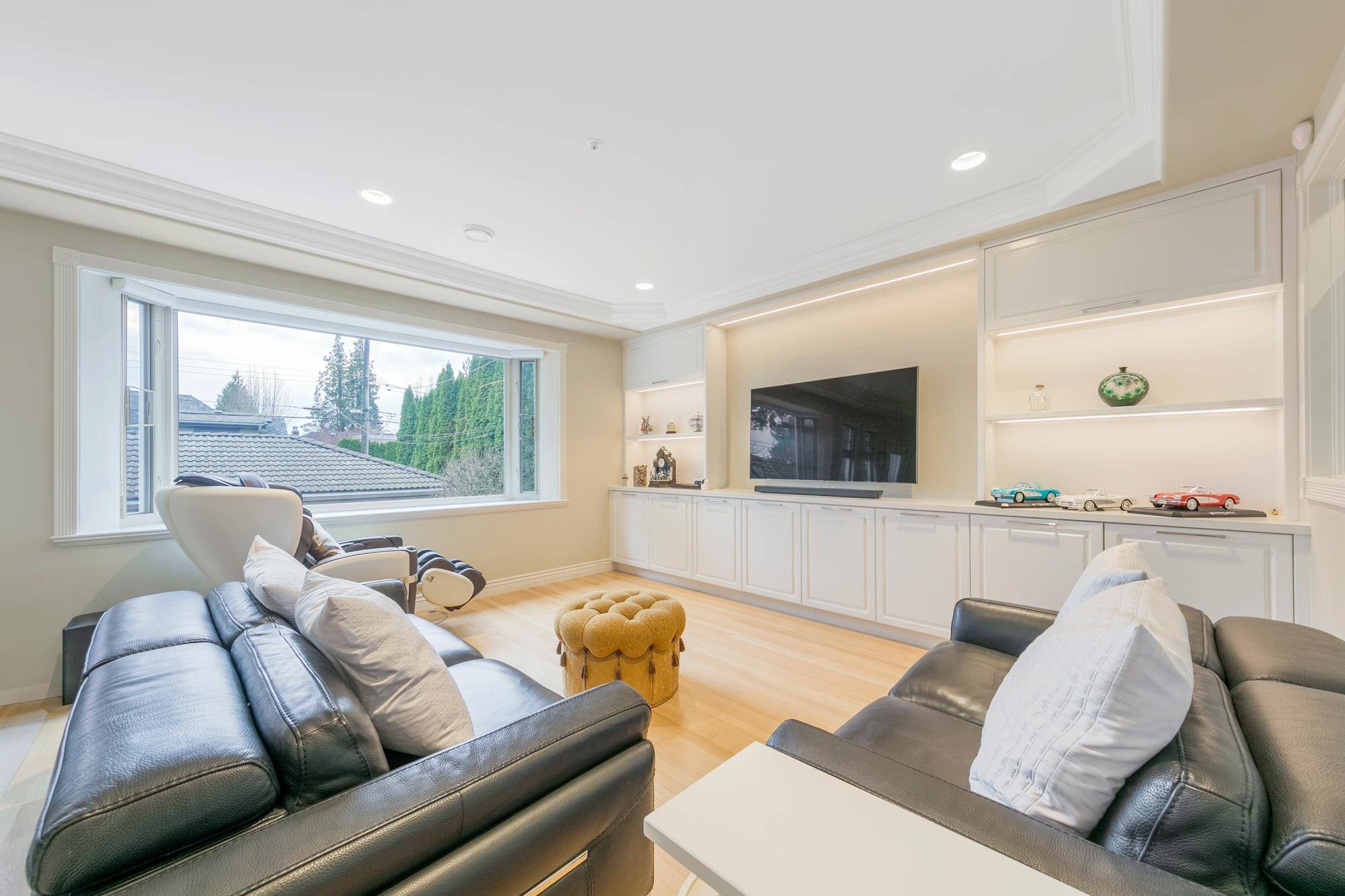 Vancouver, BC V6P 2C3,1688 W 61st AVE