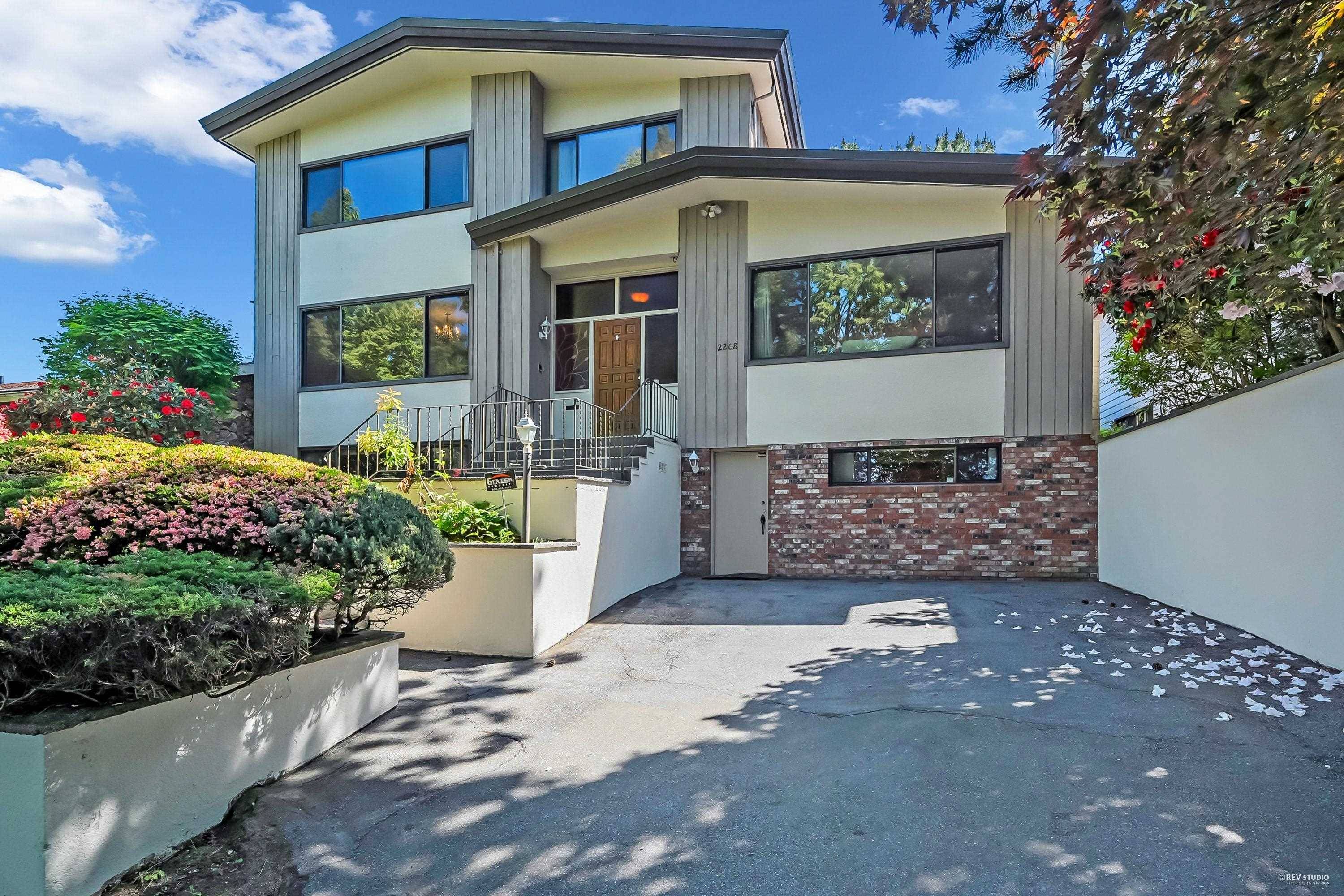 Vancouver, BC V6L 2B2,2208 W 32nd AVE