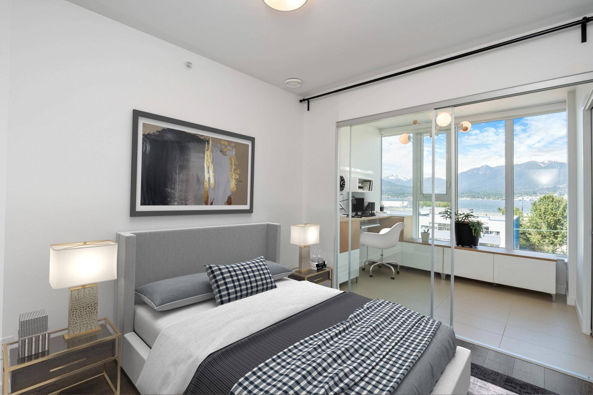Vancouver, BC V6A 0G8,955 E Hastings ST #356