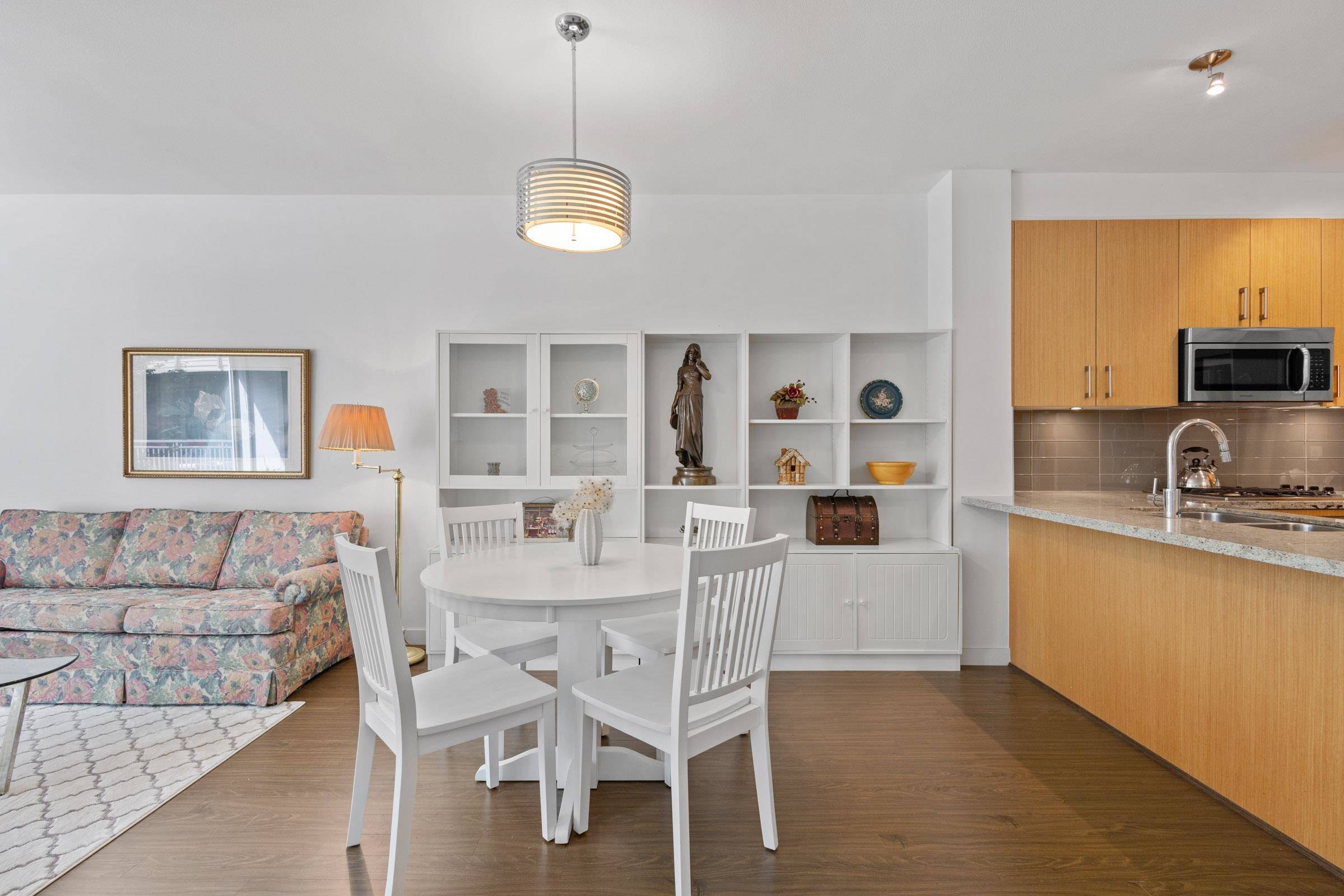 North Vancouver, BC V7M 0B4,119 W 22nd ST #227