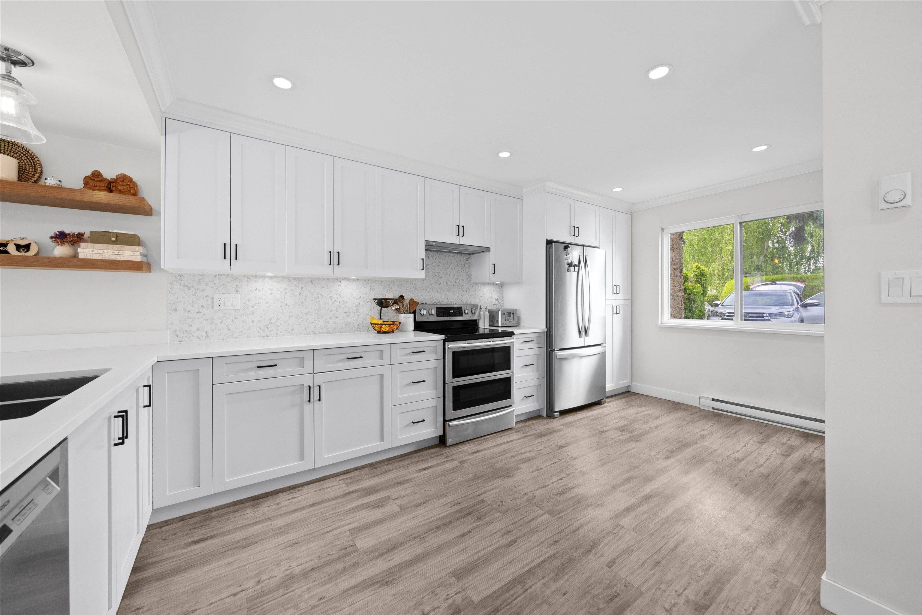Richmond, BC V7E 4Y7,4800 Trimaran DR #23