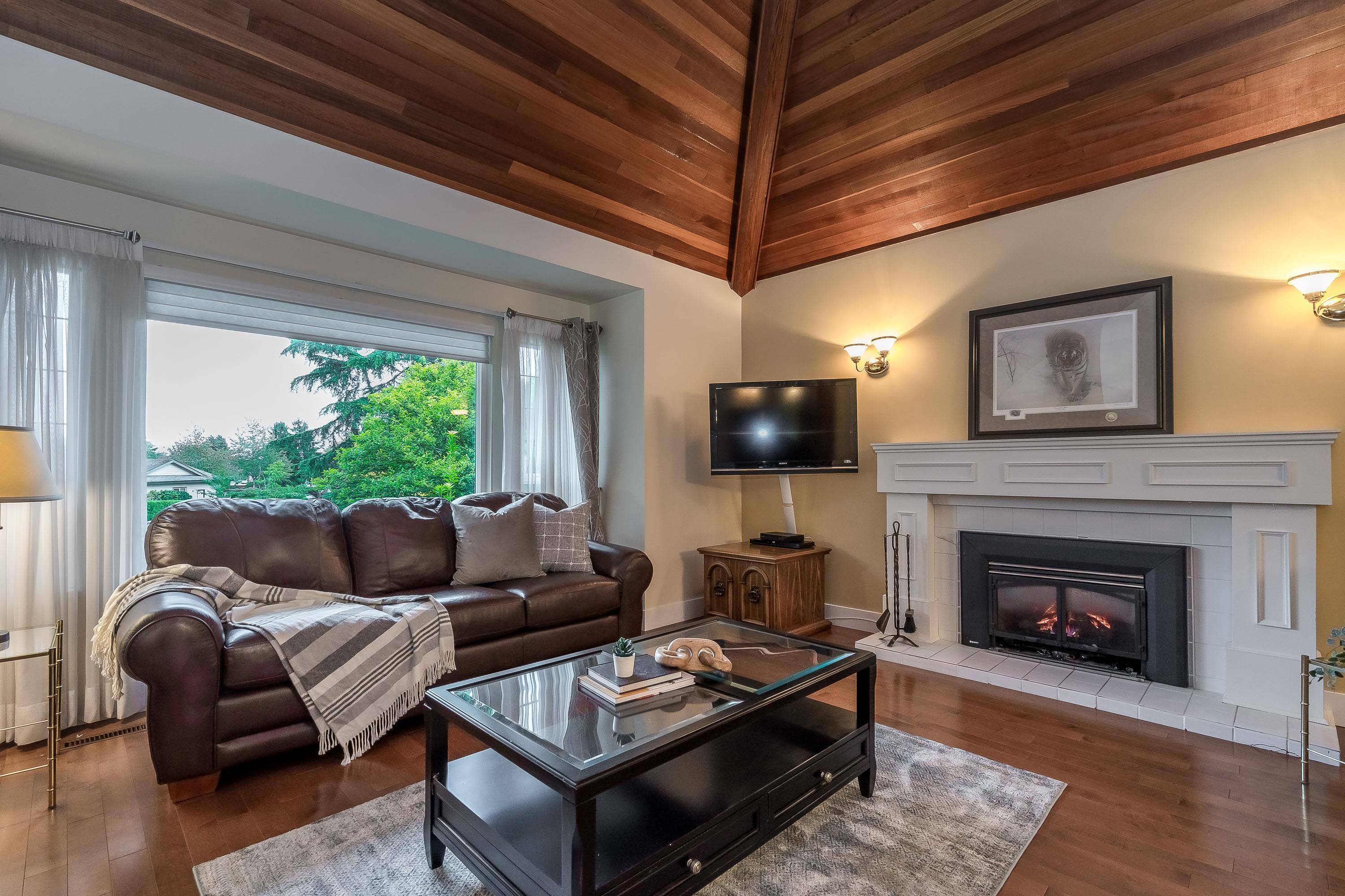 Surrey, BC V3S 6L6,15336 Killarney Close