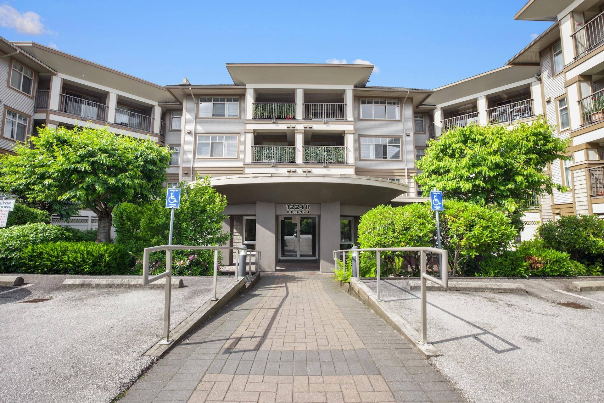 Maple Ridge, BC V2X 8W6,12248 224 ST #208