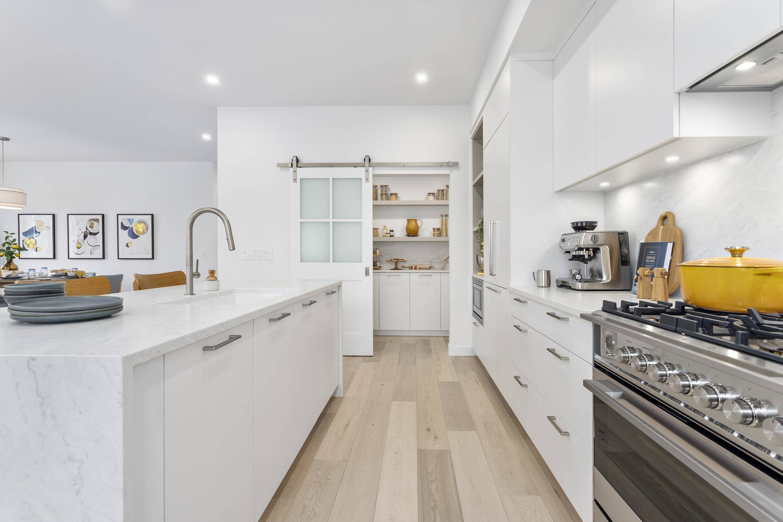 Delta, BC V0V 0V0,6445 Harrow AVE