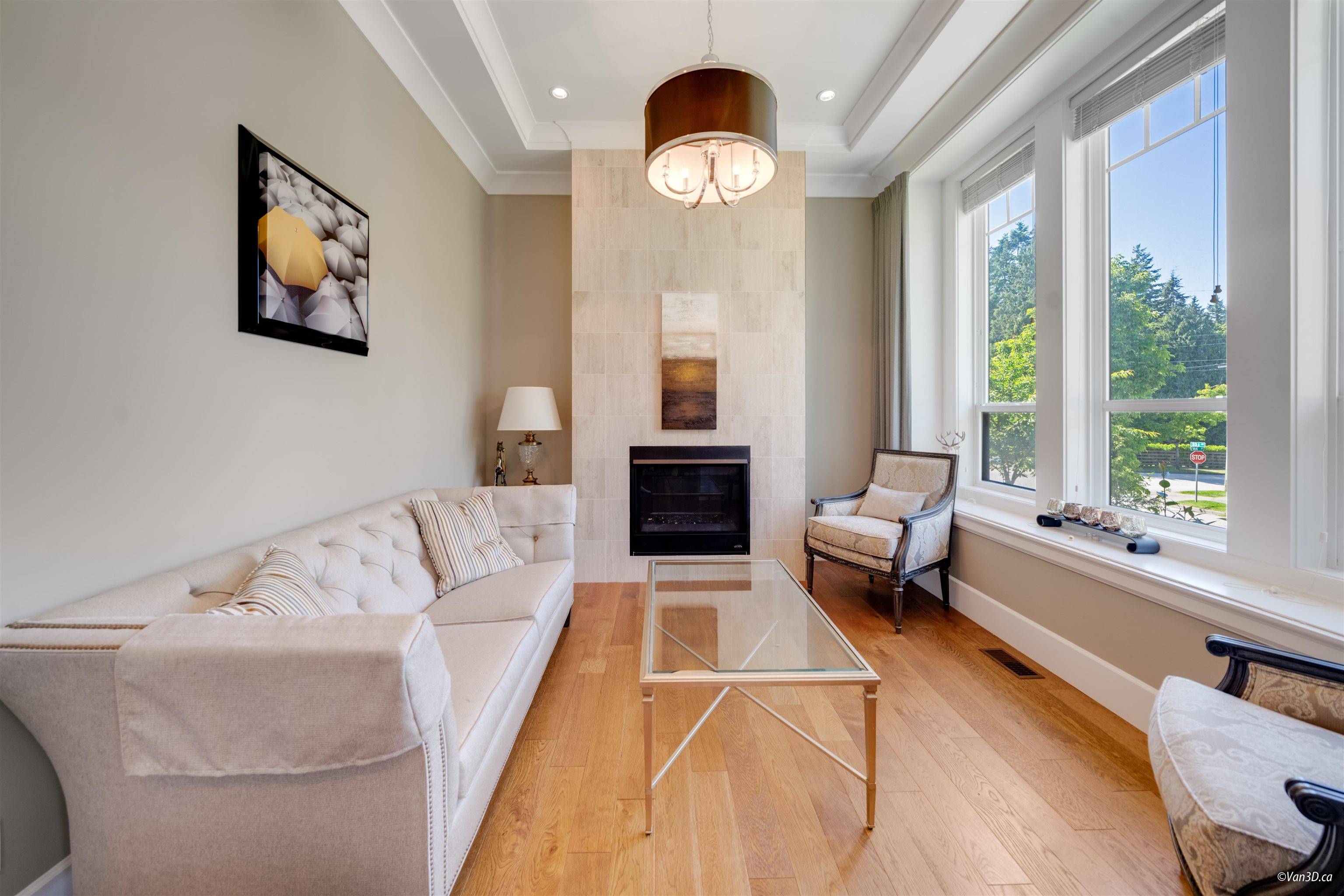 Surrey, BC V4P 3R7,14428 33a AVE