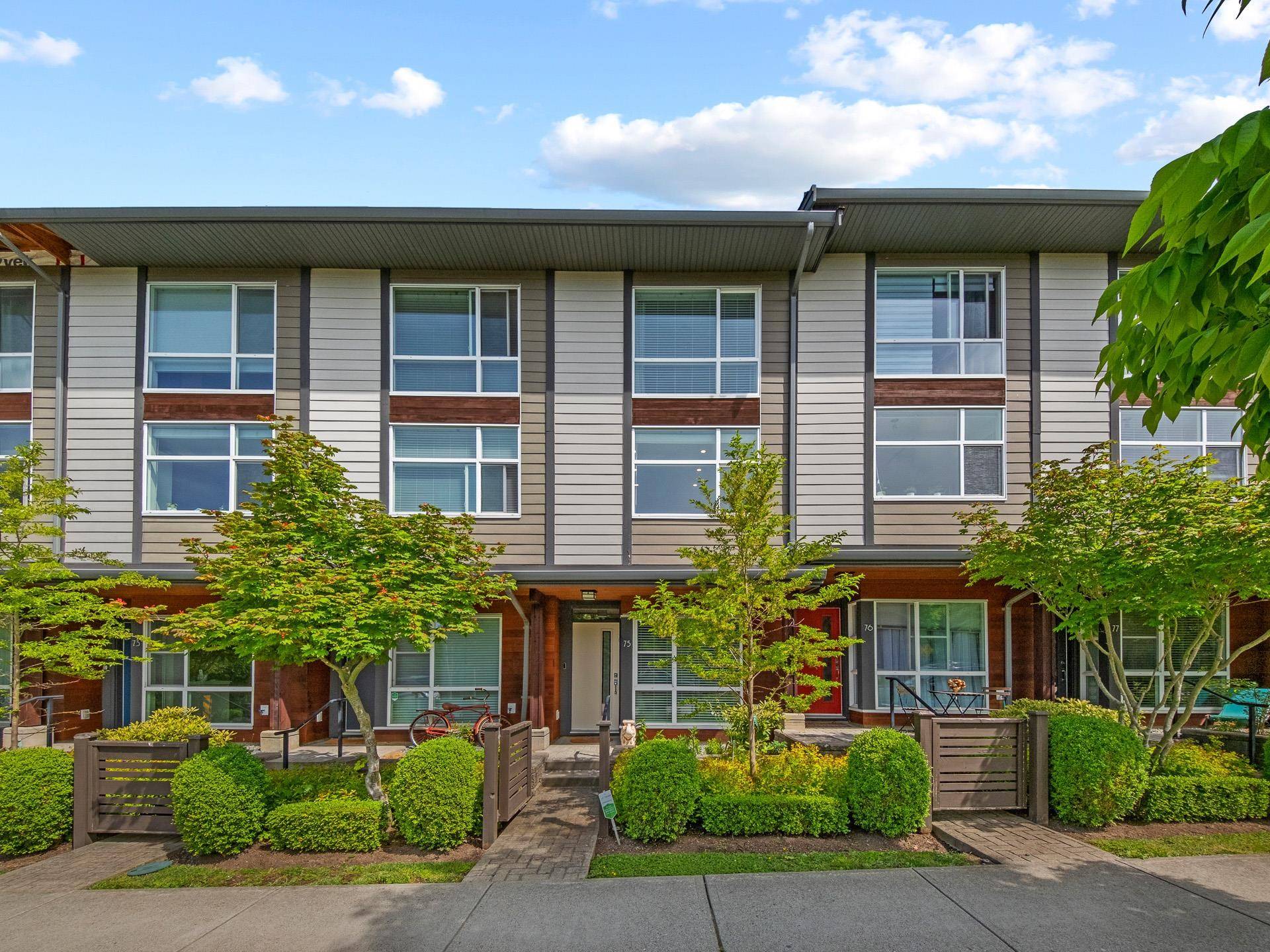 Surrey, BC V3Z 6P4,16222 23a AVE #75