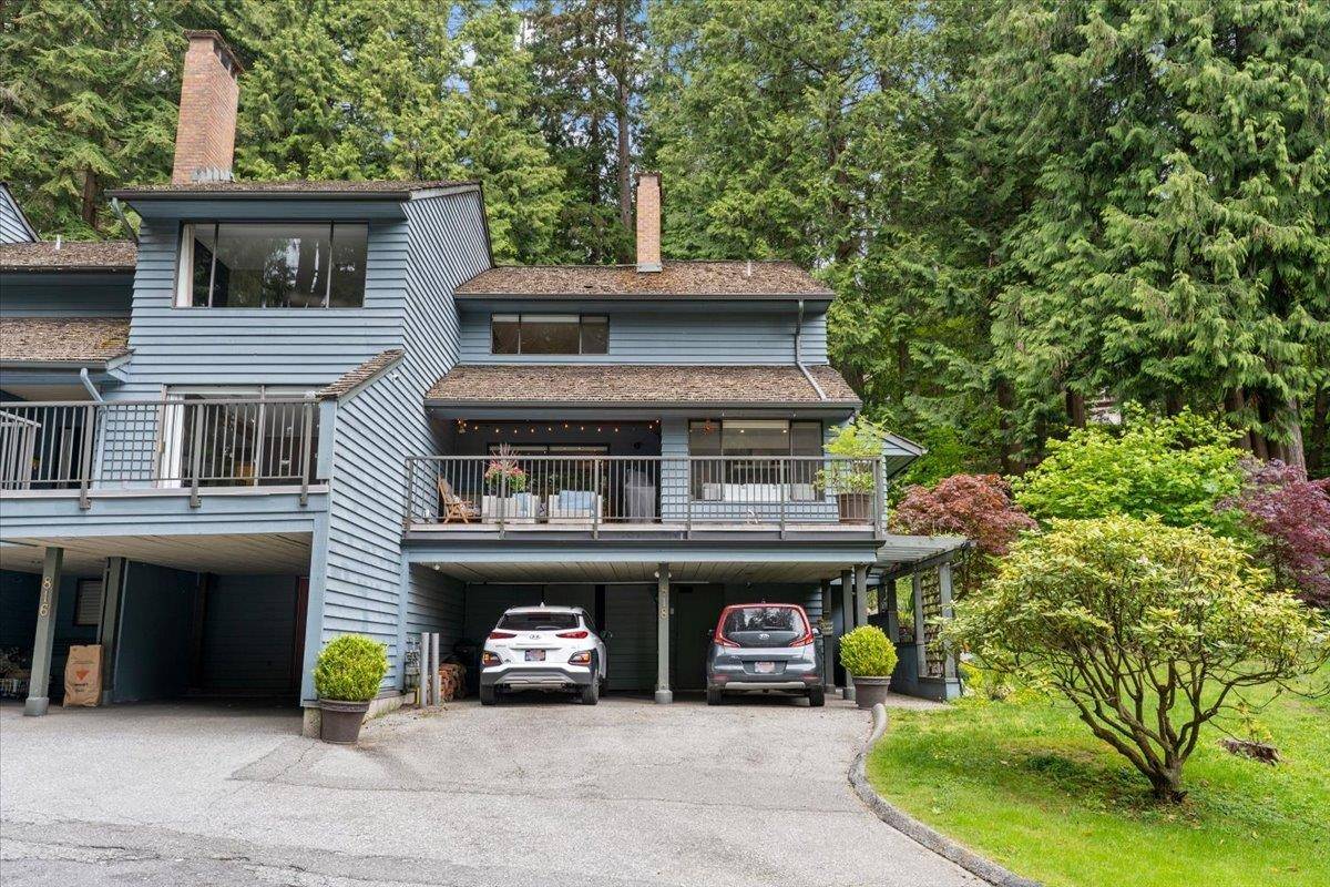 North Vancouver, BC V7K 2Y3,818 Frederick RD