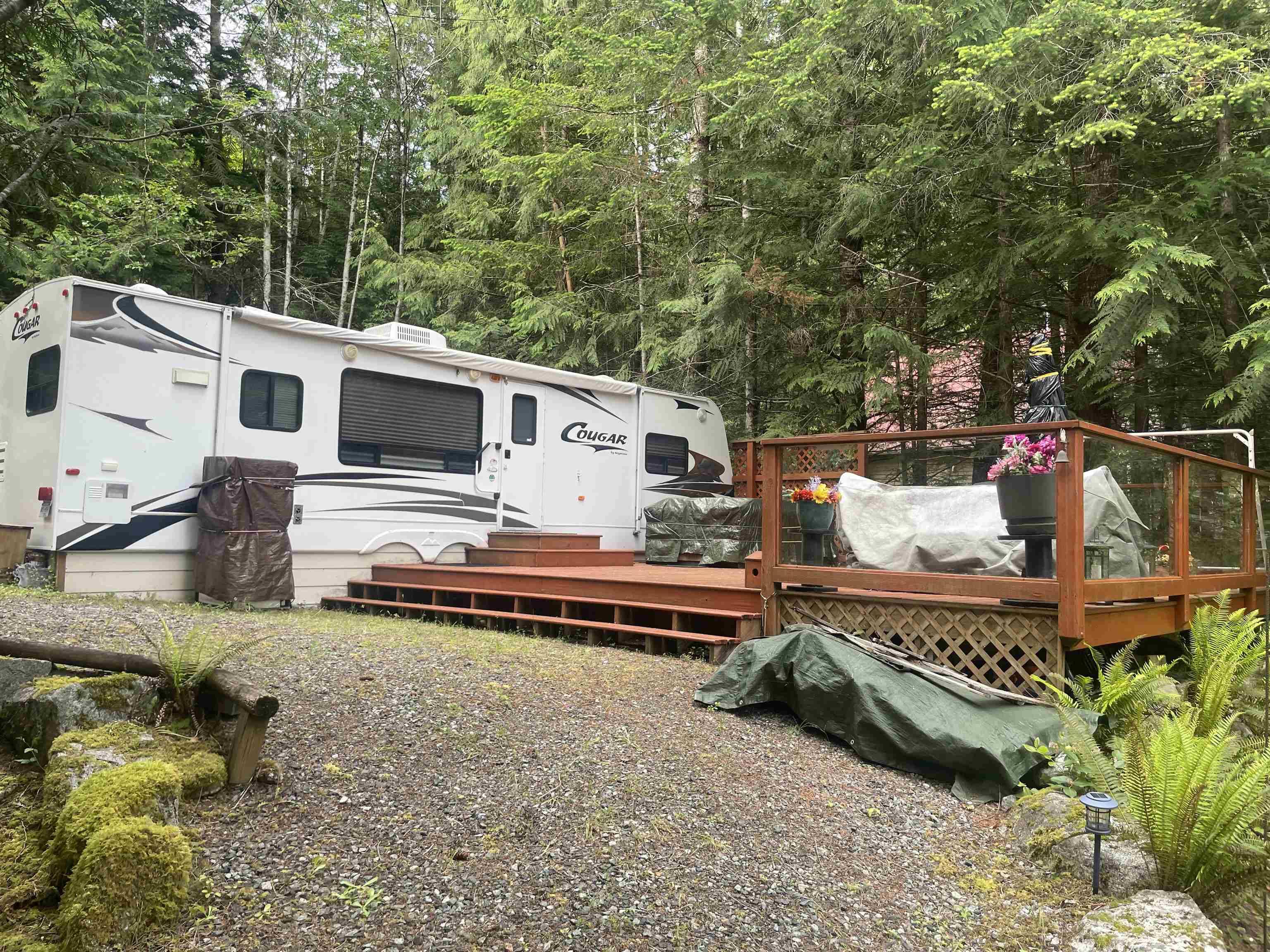 Madeira Park, BC V0N 2H4,6036 Egmont Road