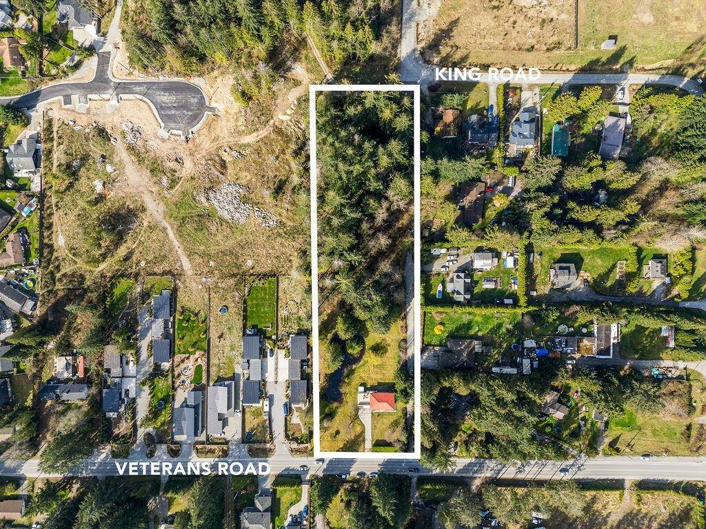 Gibsons, BC V0N 1V4,593 Veterans RD