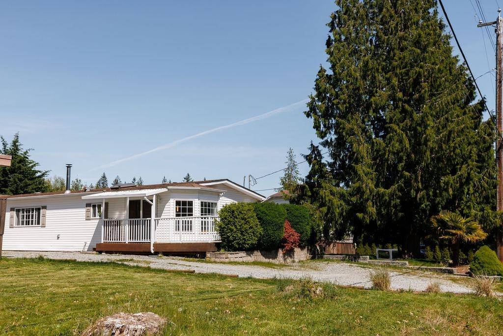 Gibsons, BC V0N 1V9,760 Hillcrest RD