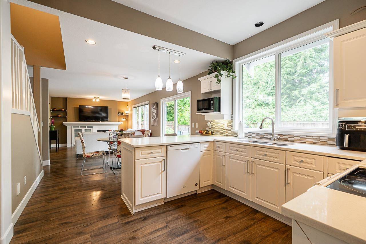Surrey, BC V3S 8Y6,7458 147a ST