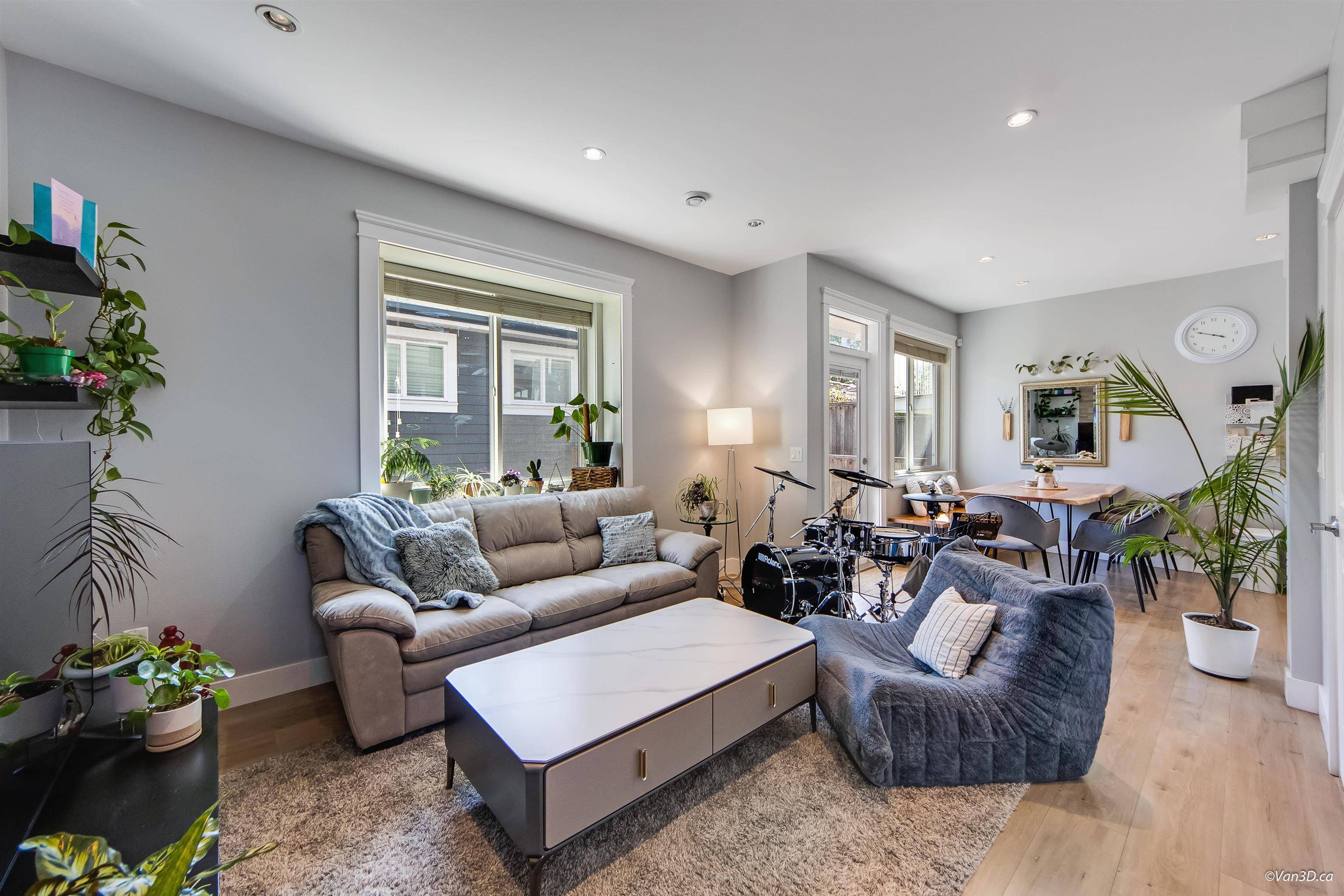 Burnaby, BC V5G 1G1,5078 Norfolk ST