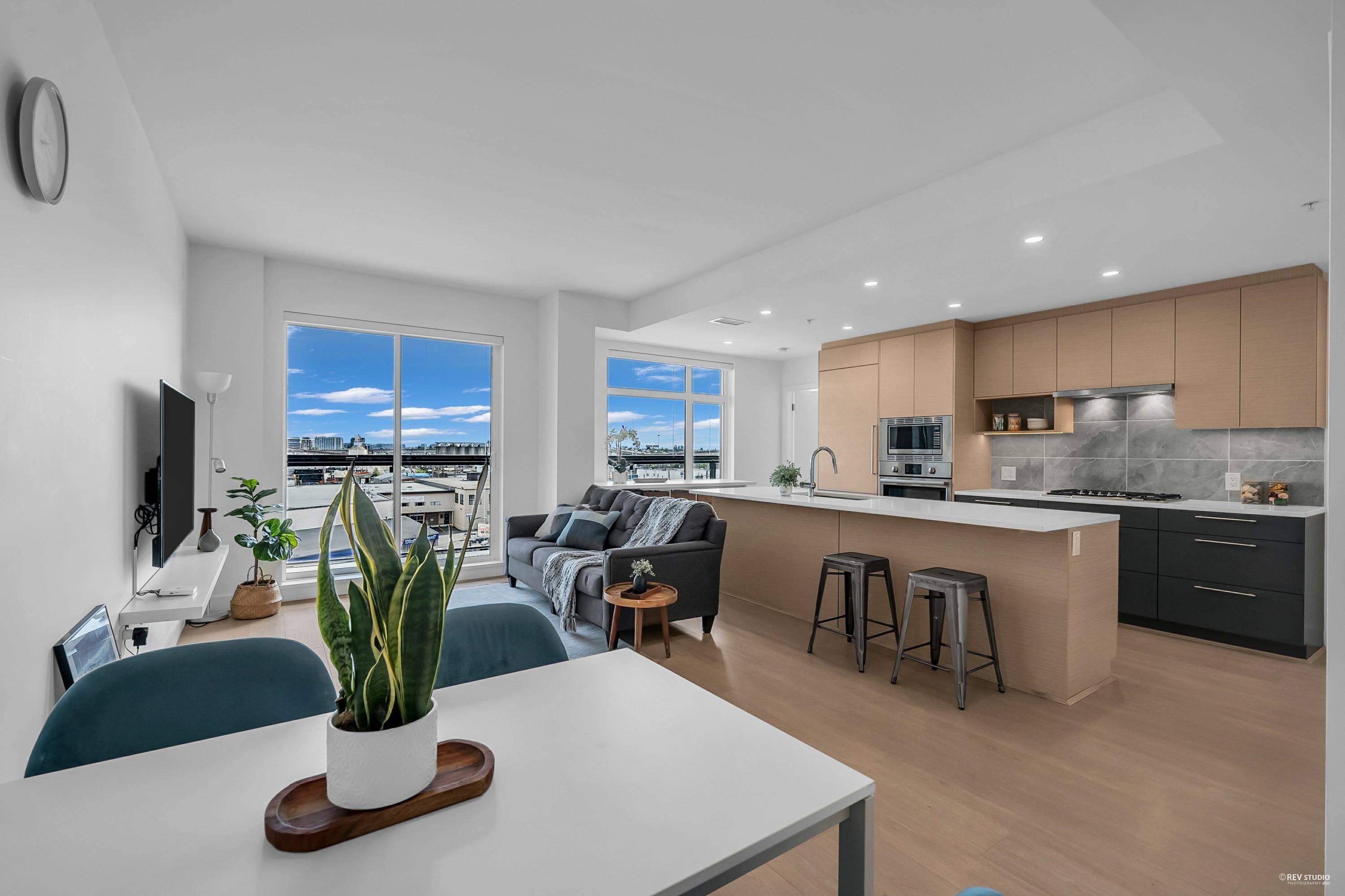 Vancouver, BC V6P 4G2,8888 Osler ST #501