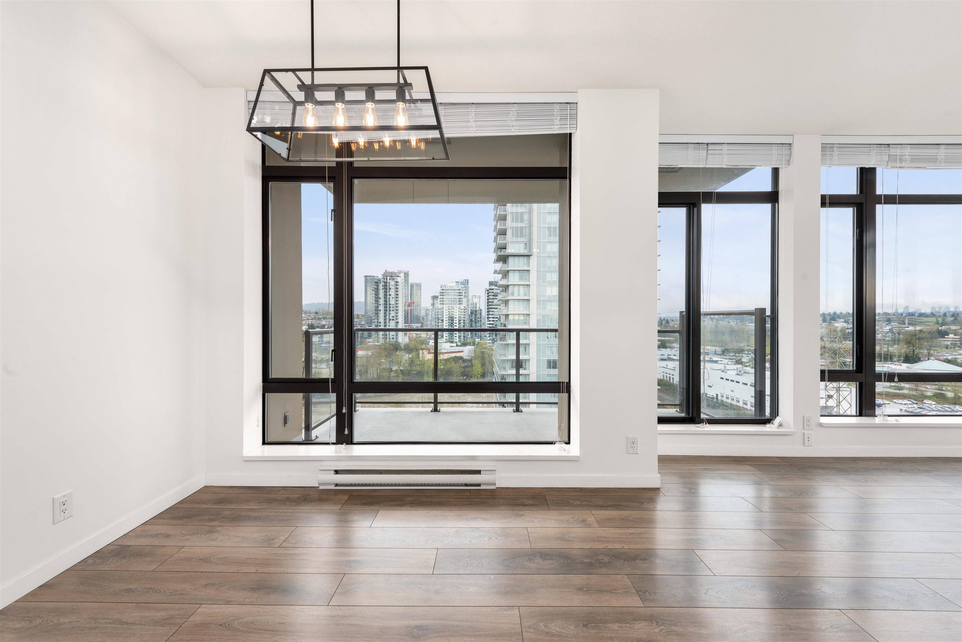 Burnaby, BC V5C 0B3,2355 Madison AVE #1501
