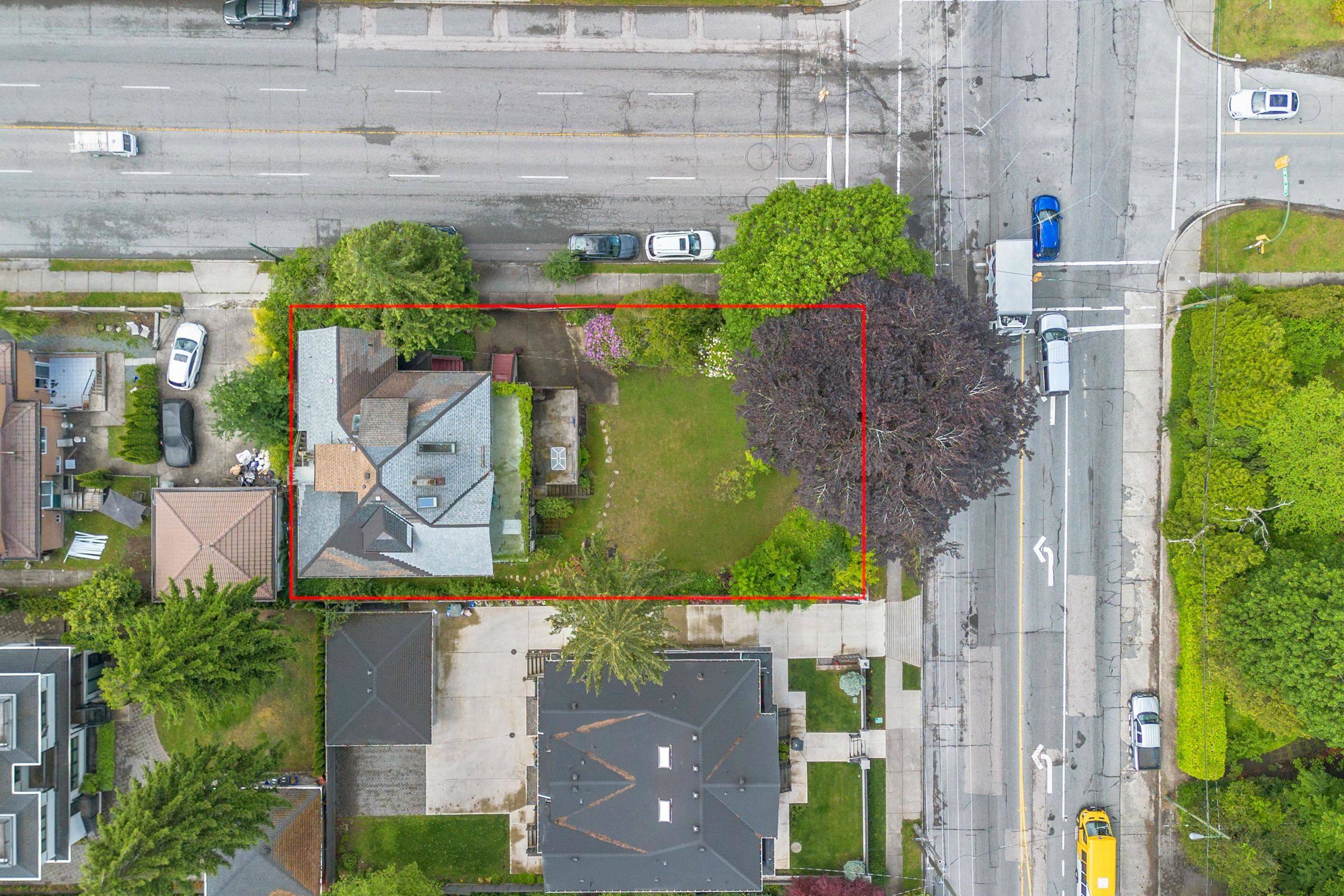 Vancouver, BC V6R 1R5,4698 W 4th AVE
